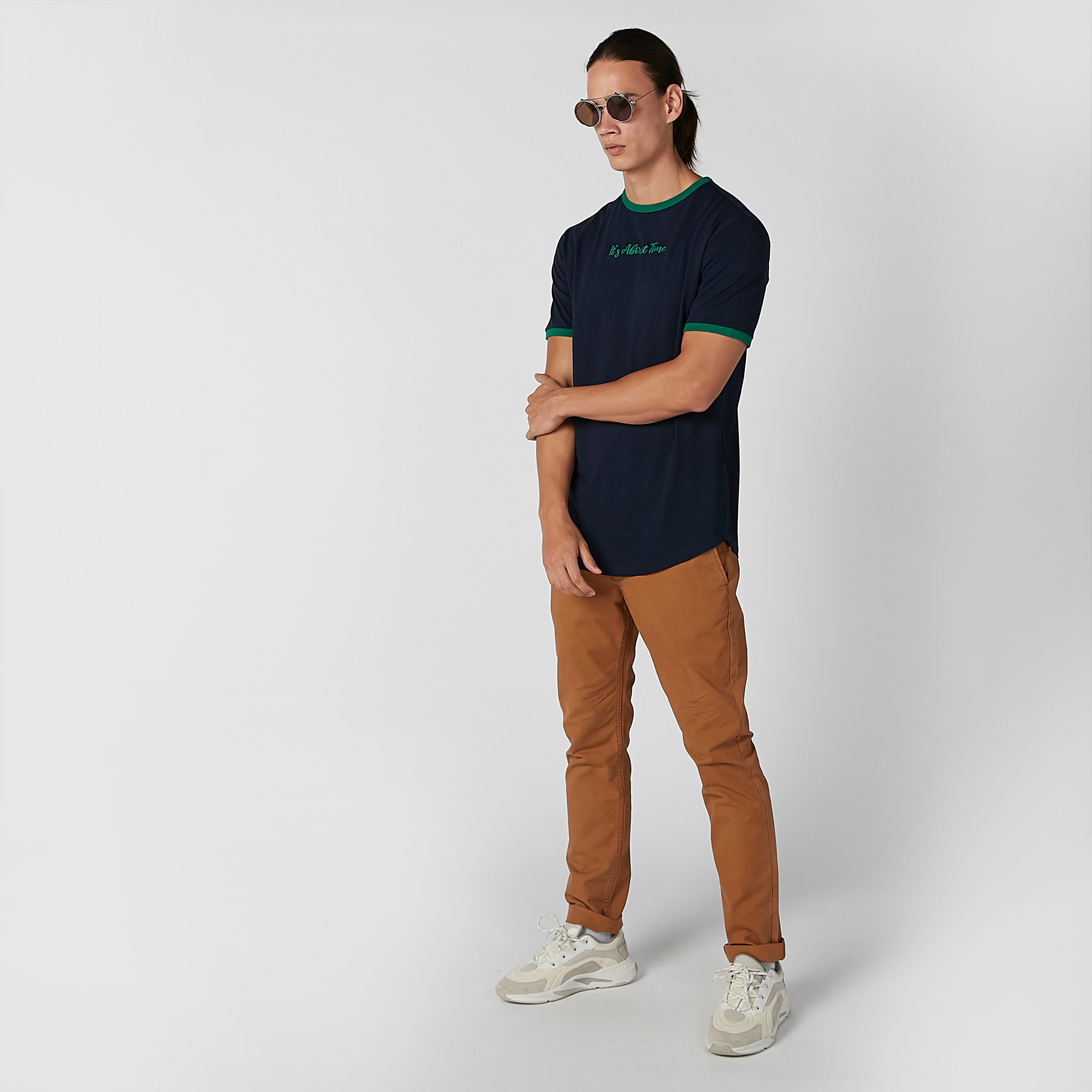 تيشيرت مستدام مطرّز سليم بأكمام بحوّاف متباينة -men-clothing-tshirtsandpolos-tshirts-image-5