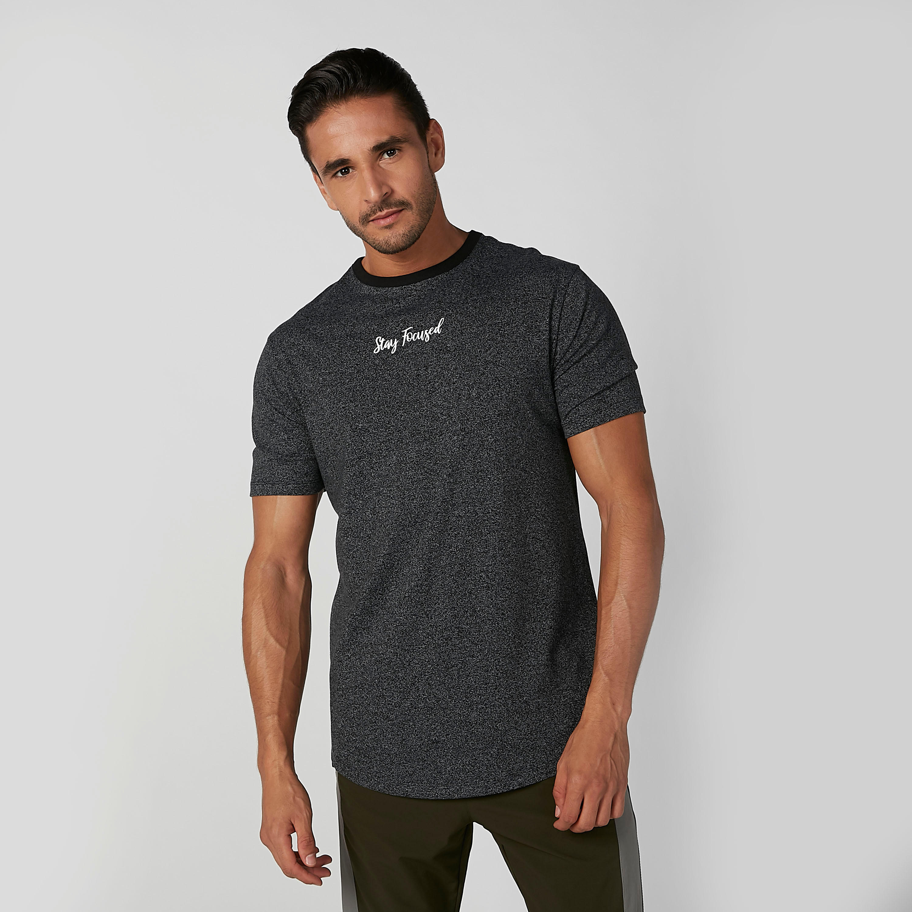 تيشيرت مستدام سليم مطرّز بأكمام قصيرة-men-clothing-tshirtsandpolos-tshirts-image-1