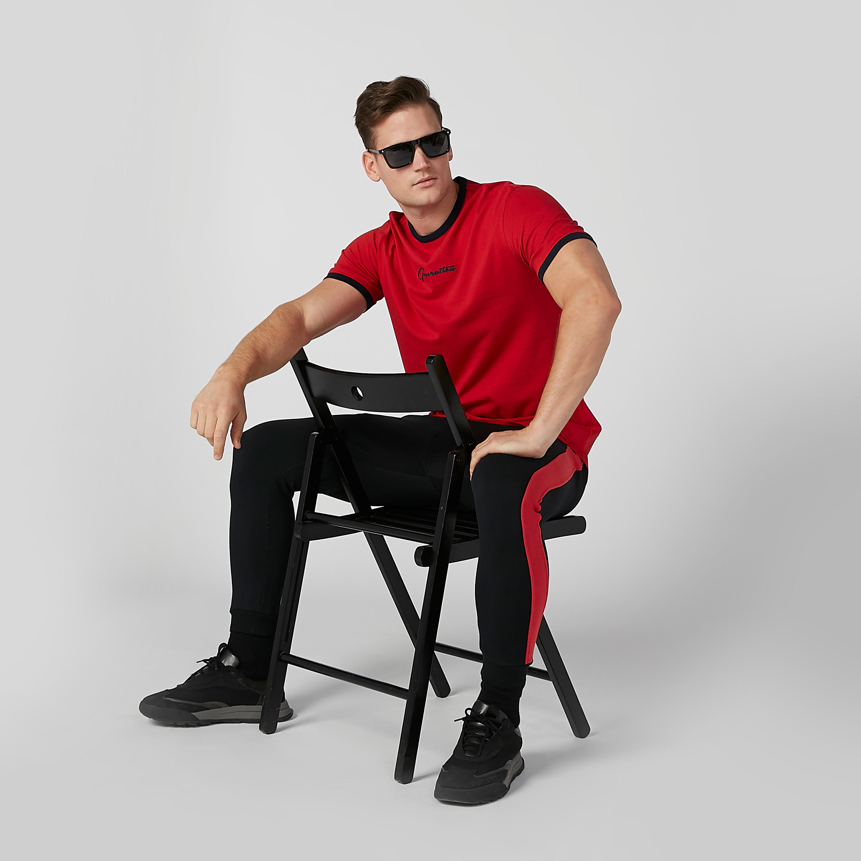 تيشيرت مستدام مطرّز بقصّة سليم وأكمام قصيرة-men-clothing-tshirtsandpolos-tshirts-image-2