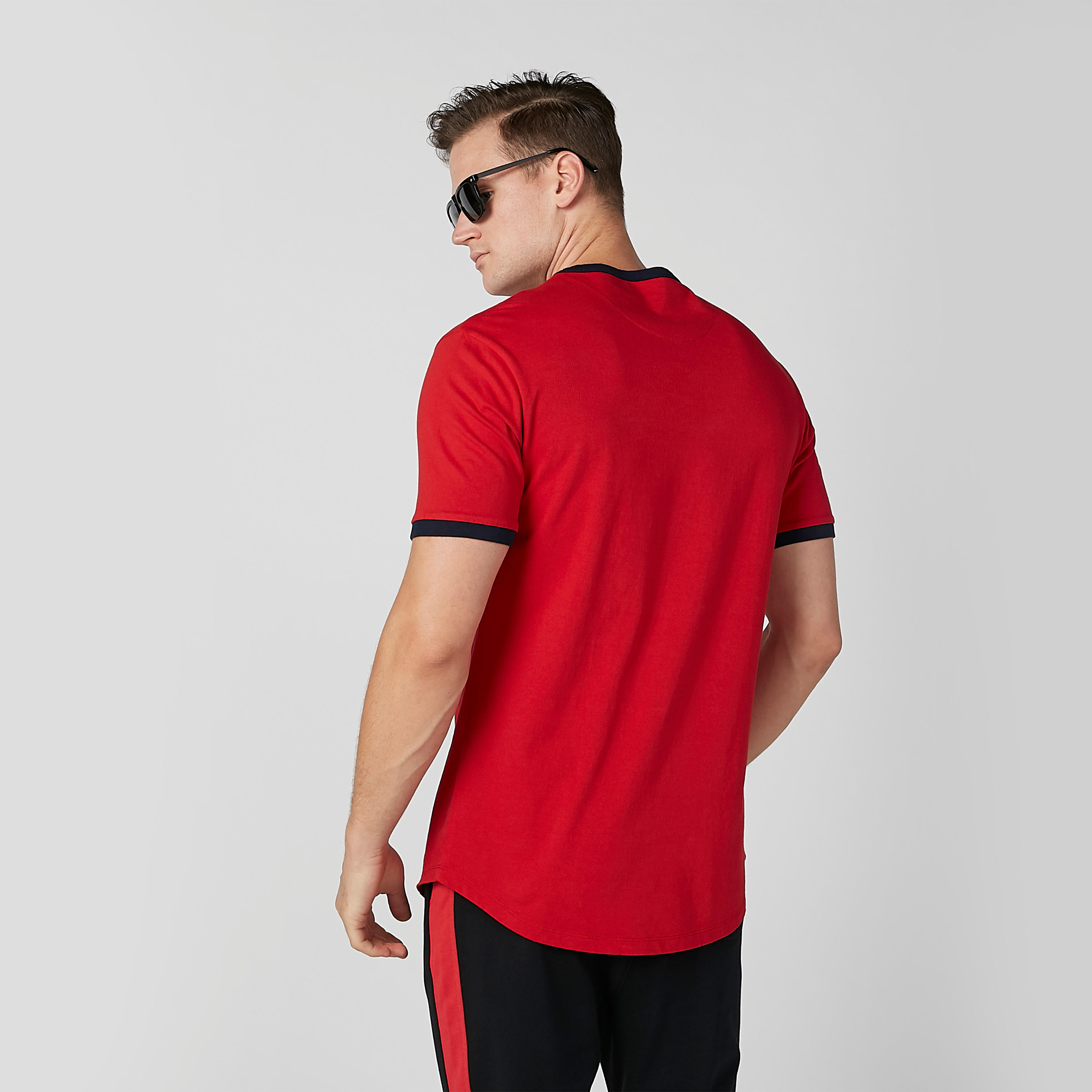 تيشيرت مستدام مطرّز بقصّة سليم وأكمام قصيرة-men-clothing-tshirtsandpolos-tshirts-image-3