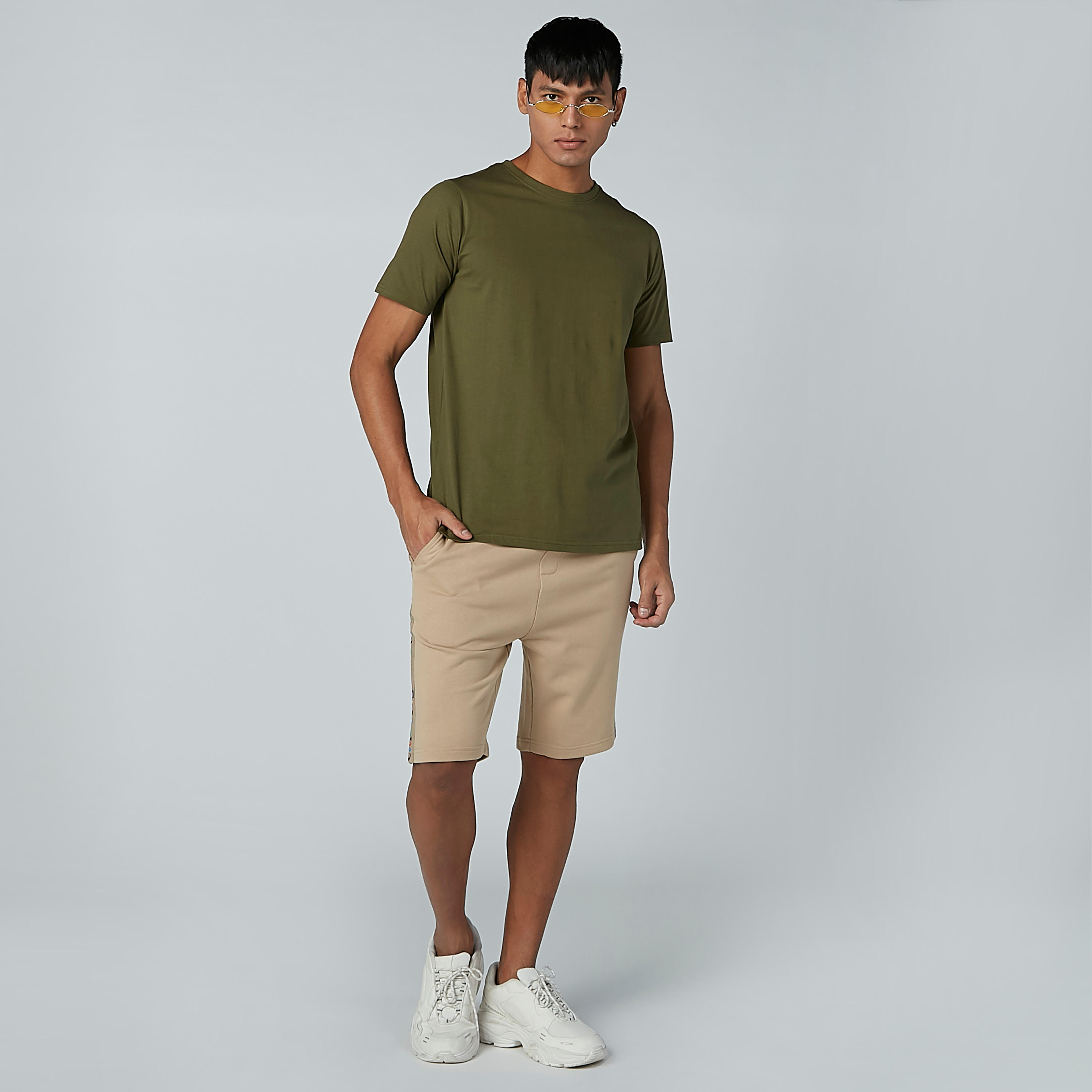 Solid Shorts with Pockets and Drawstring Fastening-men-clothing-bottoms-shorts-image-2