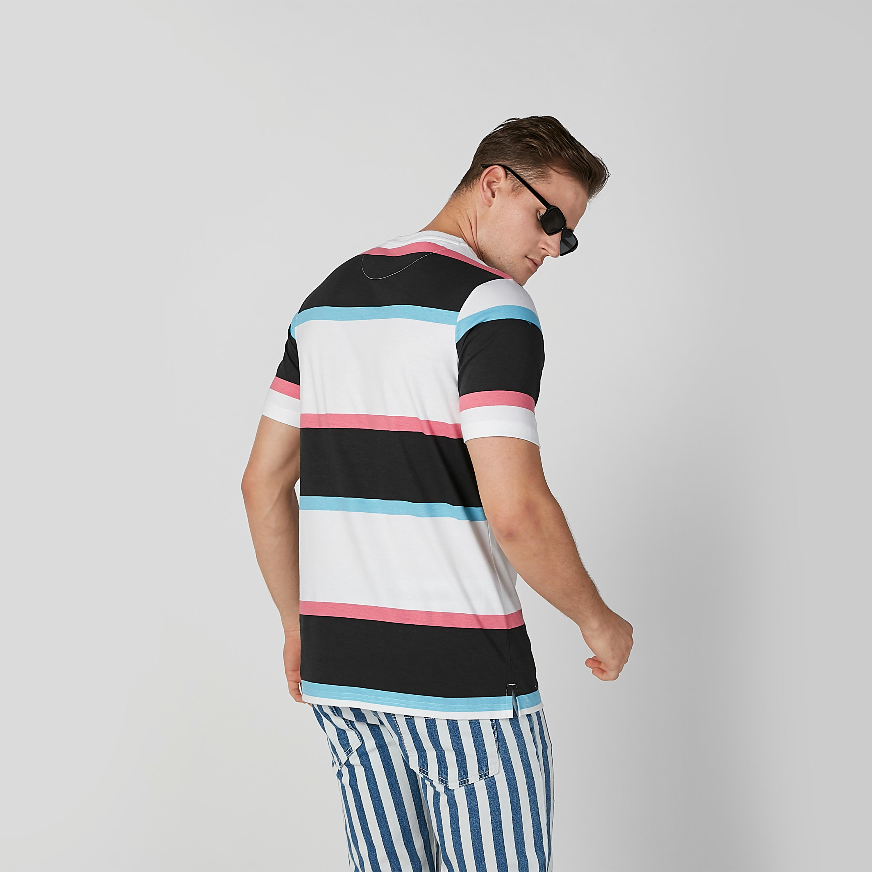 تيشيرت مستدام سليم وياقة مستديرة وطبعات -men-clothing-tshirtsandpolos-tshirts-image-4