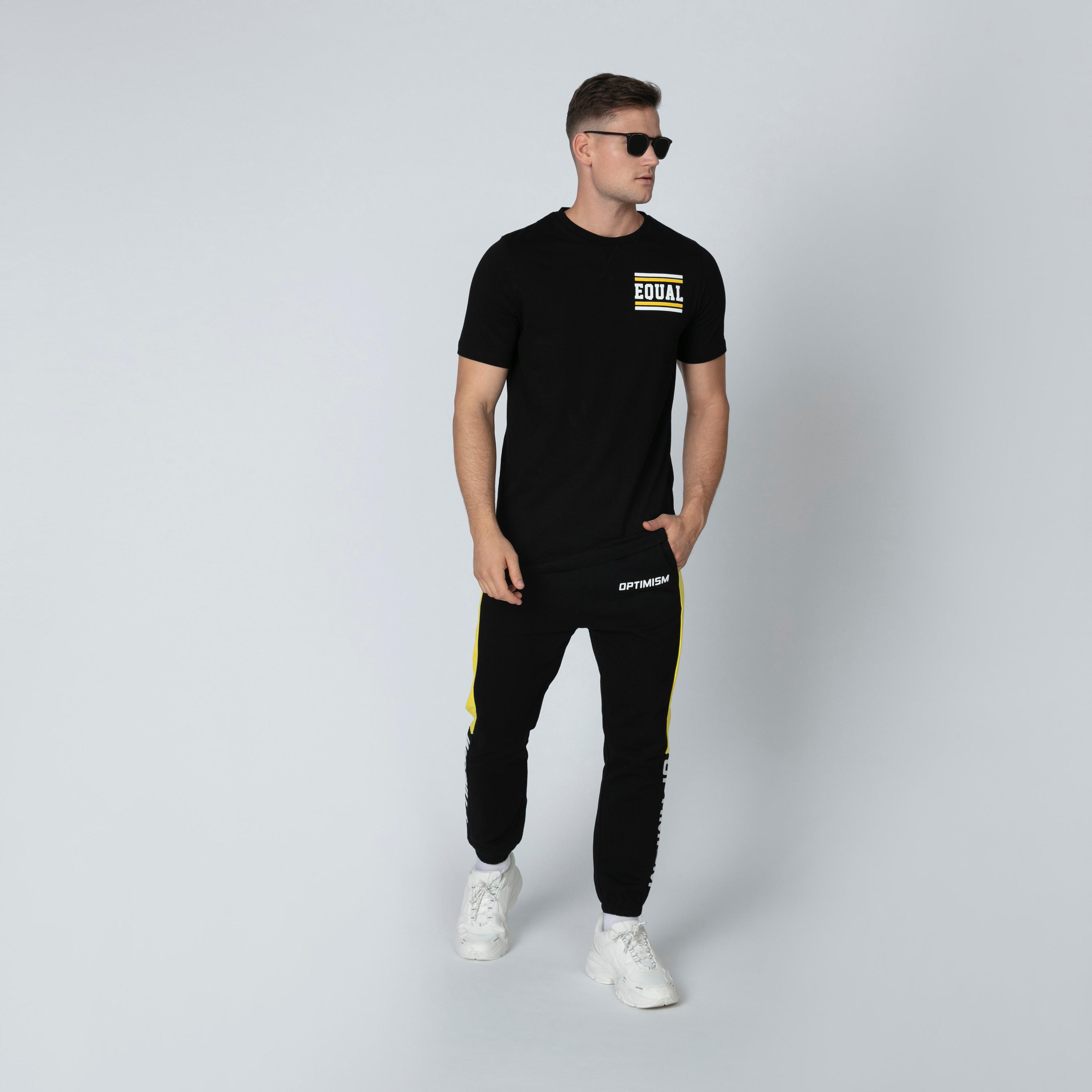 تيشيرت مستدام سليم بياقة مستديرة وأكمام قصيرة وطبعات -men-clothing-tshirtsandpolos-tshirts-image-3