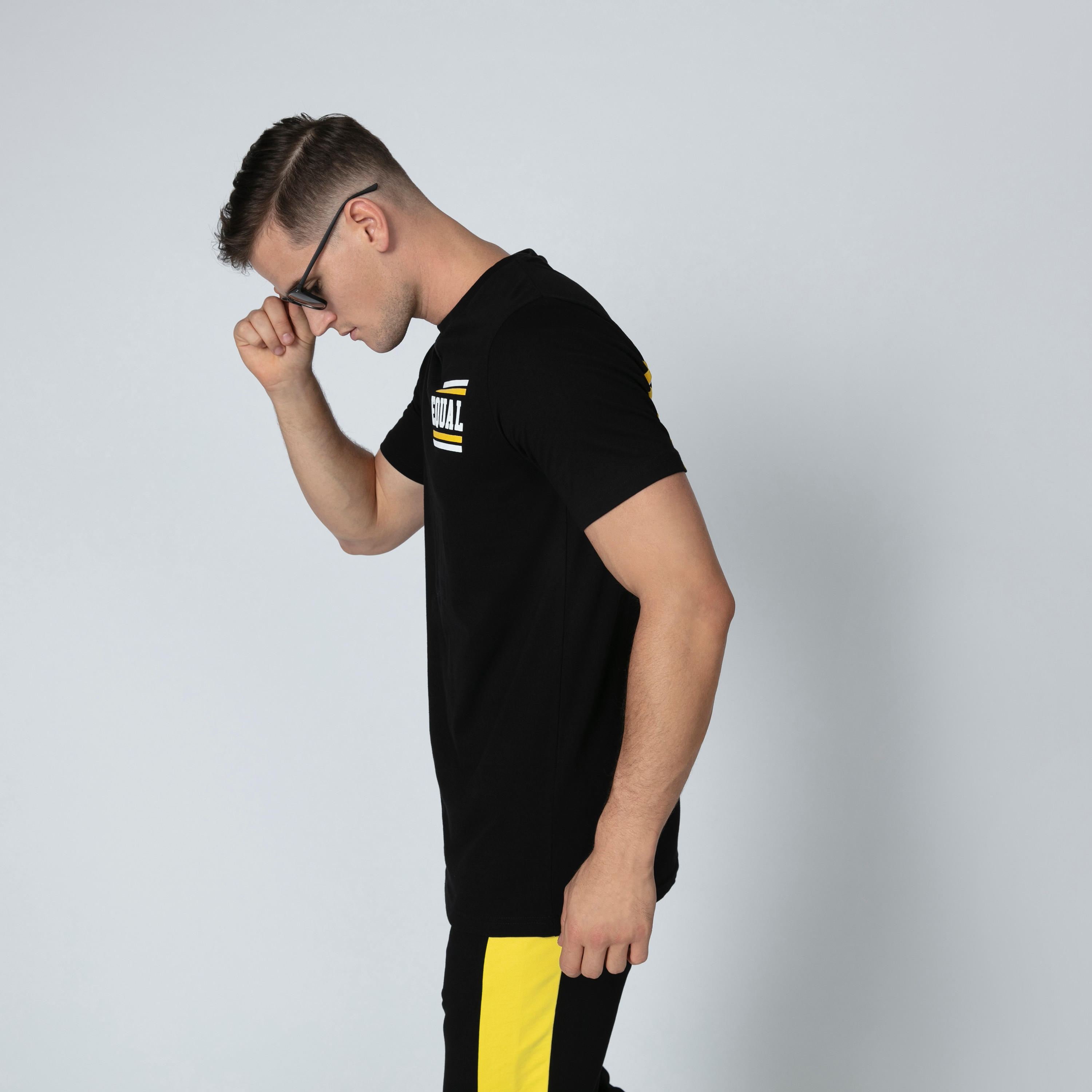 تيشيرت مستدام سليم بياقة مستديرة وأكمام قصيرة وطبعات -men-clothing-tshirtsandpolos-tshirts-image-4