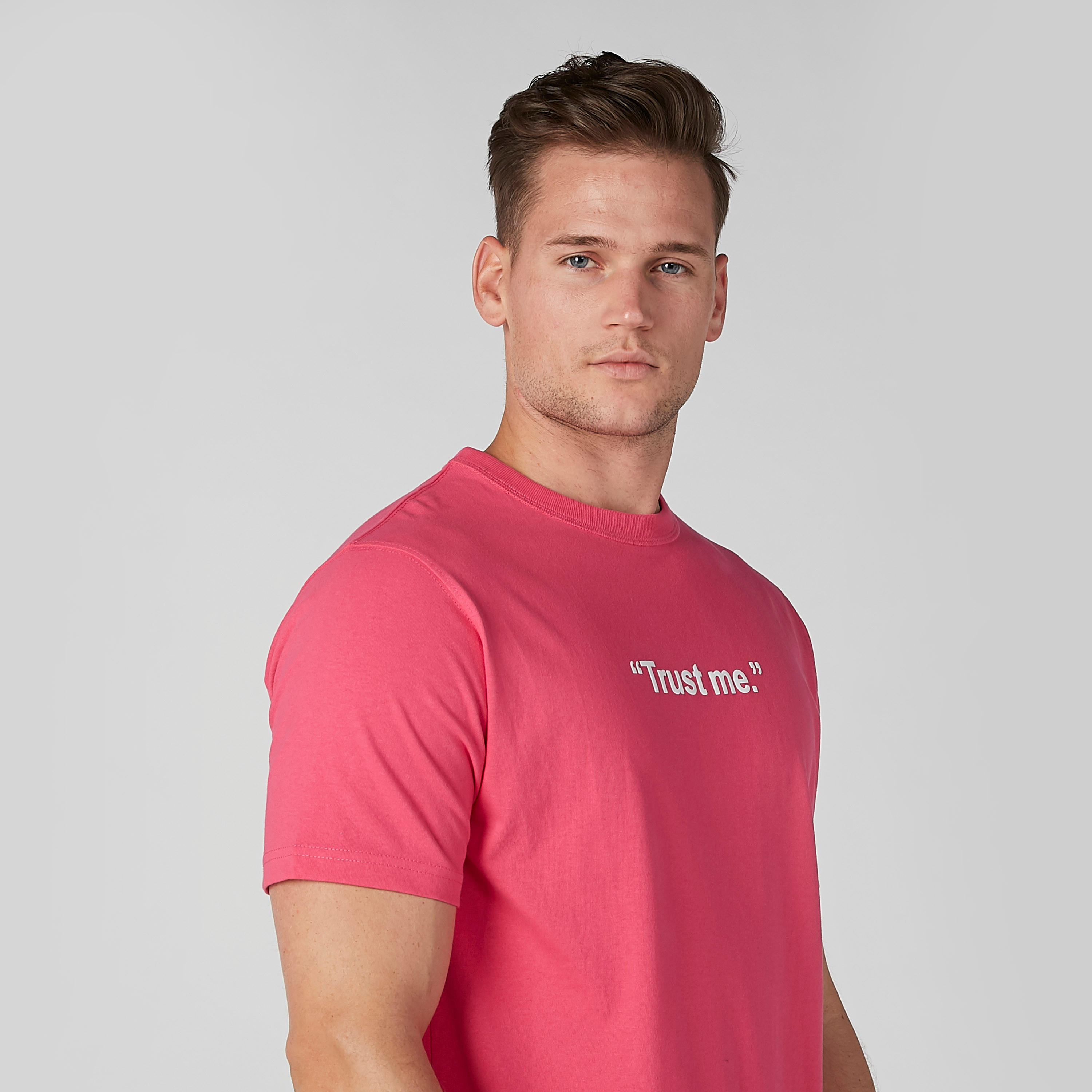 تيشيرت مستدام بقصّة سليم وطبعات-men-clothing-tshirtsandpolos-tshirts-image-1
