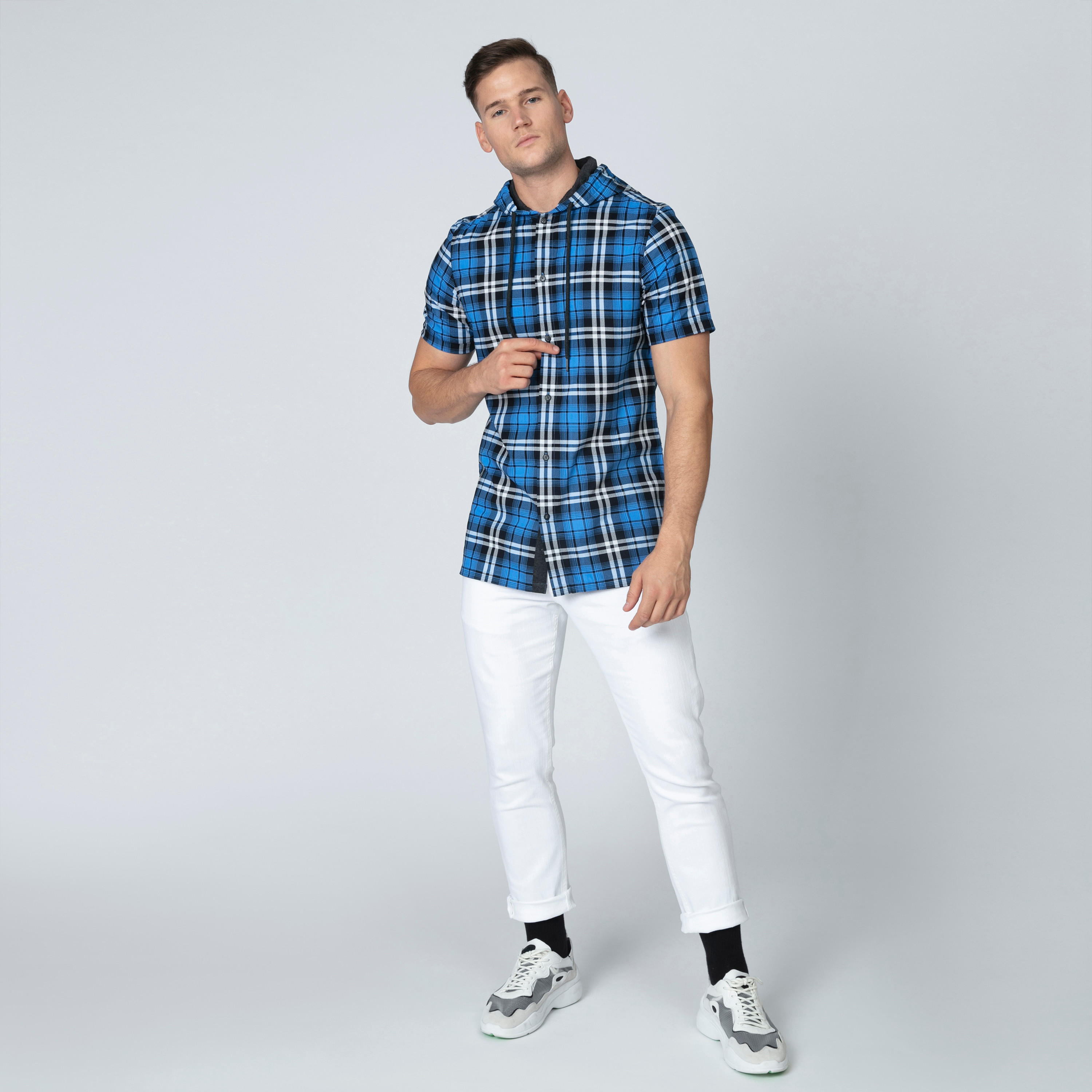 قميص كاروهات بقبّعة وأكمام قصيرة-men-clothing-shirts-image-3