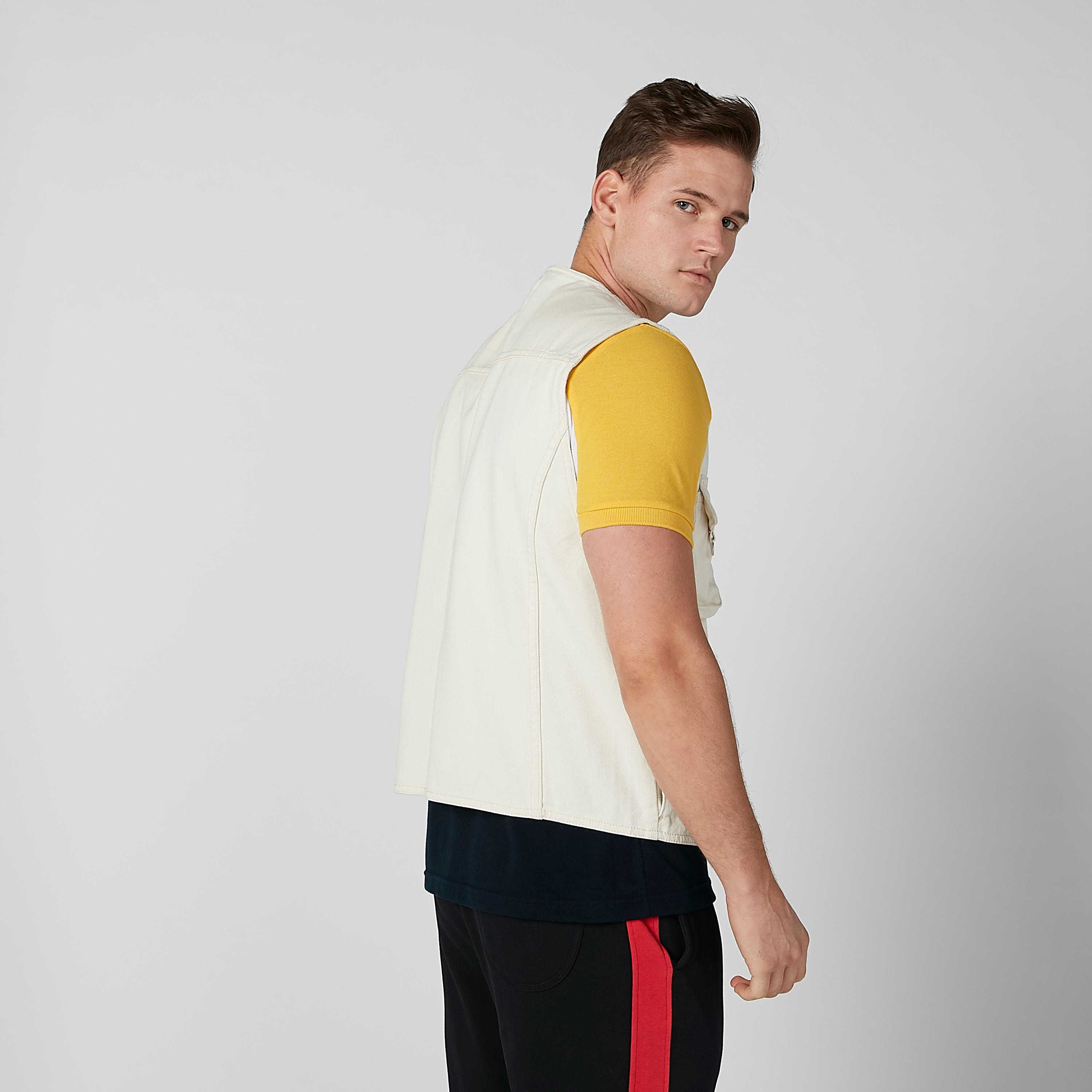 Plain Sleeveless Jacket with Pocket Detail-men-clothing-jacketsandblazers-jackets-image-6