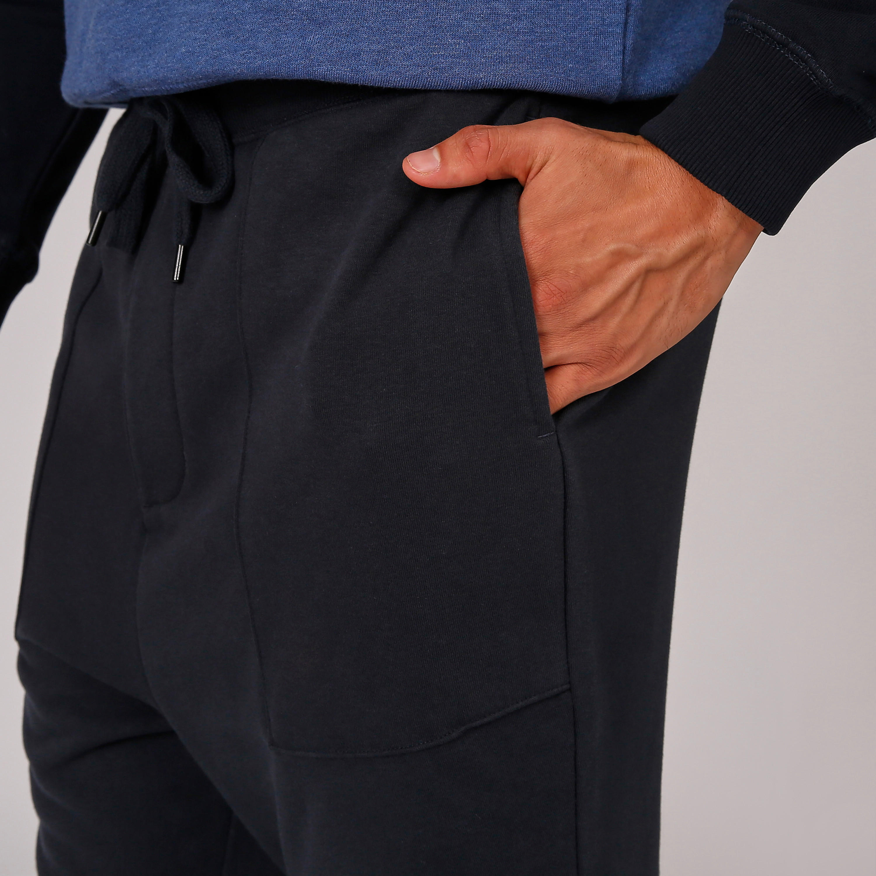 بنطلون رياضي مستدام بأساور وخصر مطاطي -men-clothing-bottoms-joggers-image-2