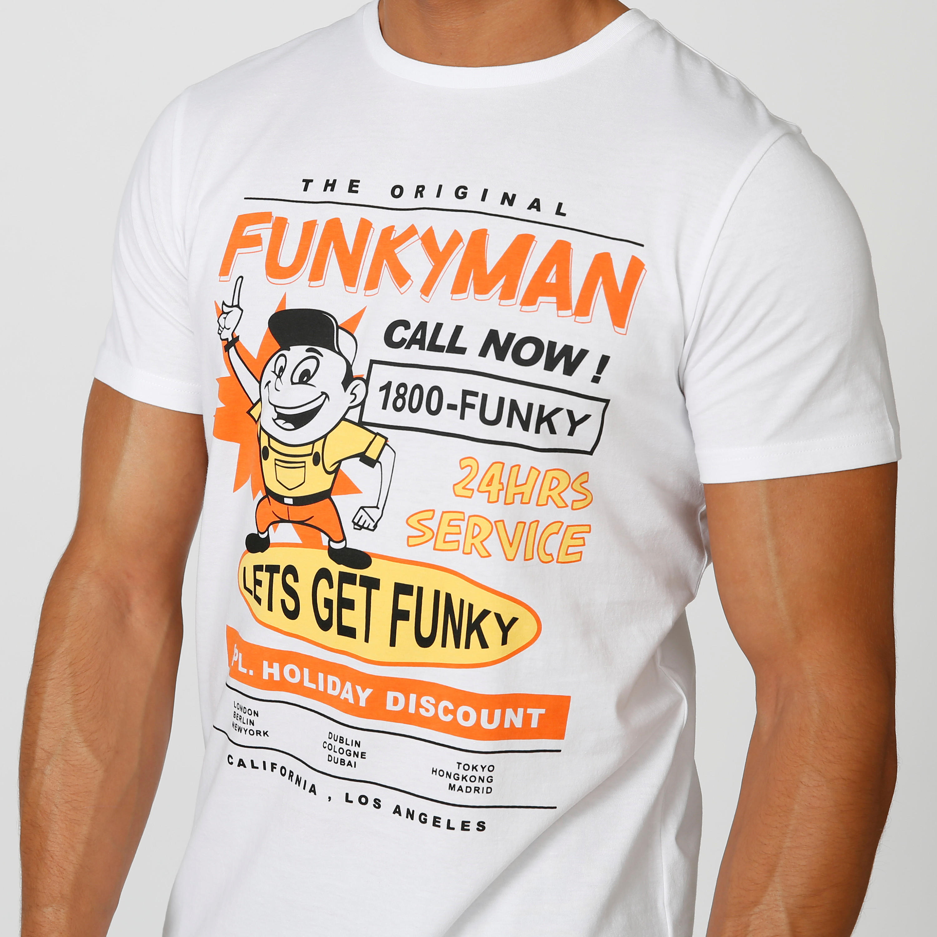تيشيرت بياقة مستديرة وأكمام قصيرة وطبعات-men-clothing-tshirtsandpolos-tshirts-image-4