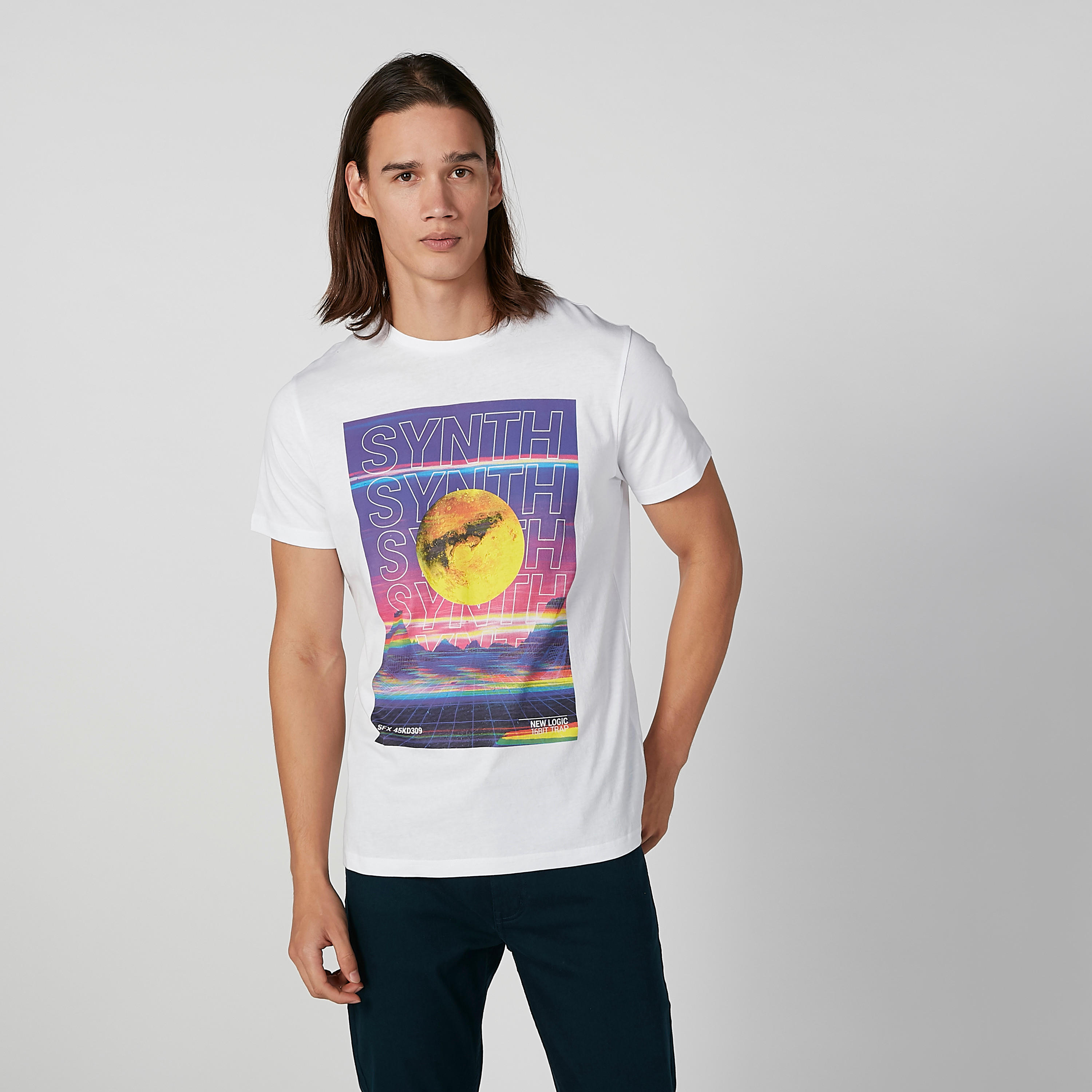 تيشيرت بياقة مستديرة وأكمام قصيرة وطبعات-men-clothing-tshirtsandpolos-tshirts-image-1