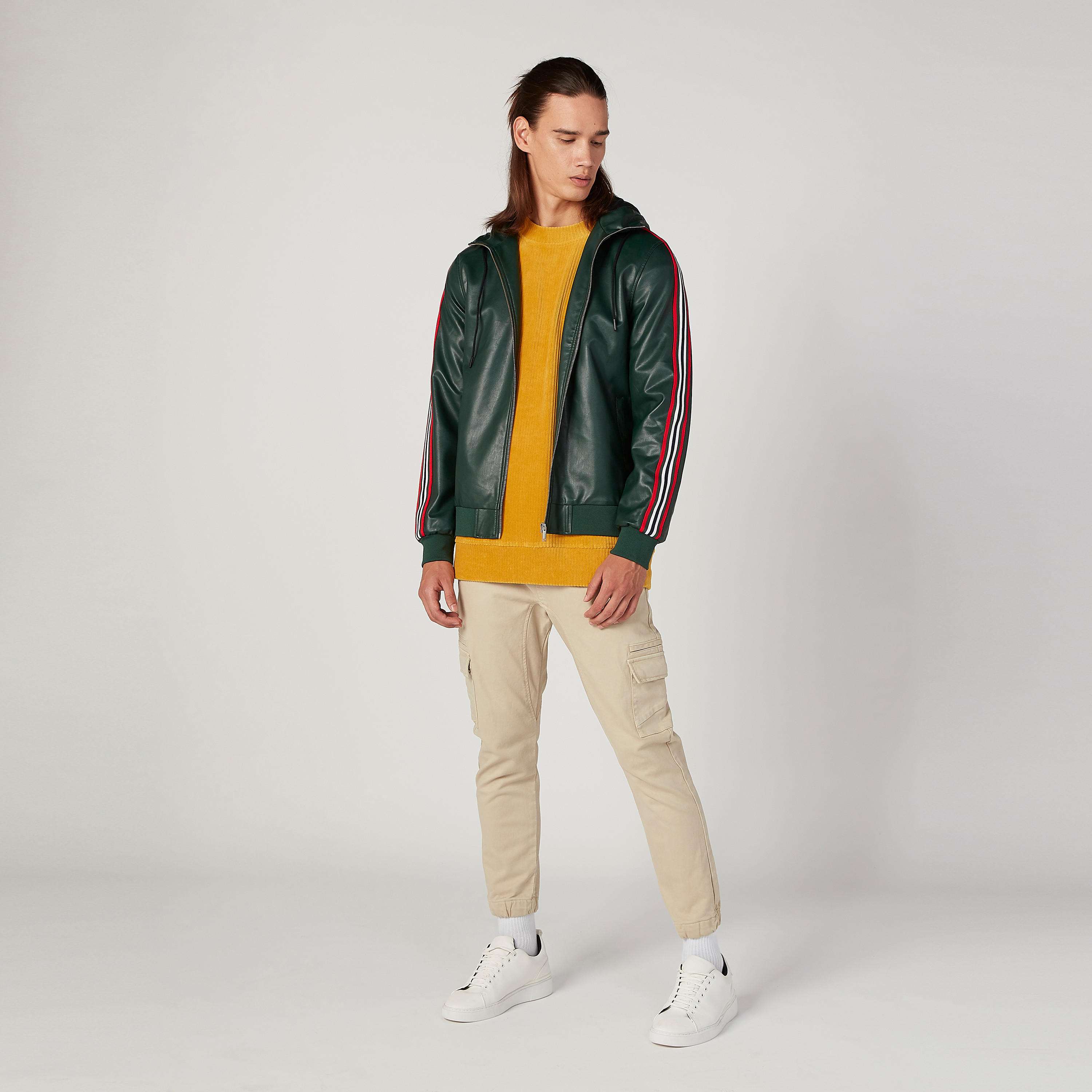 جاكيت سادة بأكمام طويلة وتفاصيل مخططة وقبعة-men-clothing-jacketsandblazers-jackets-image-2