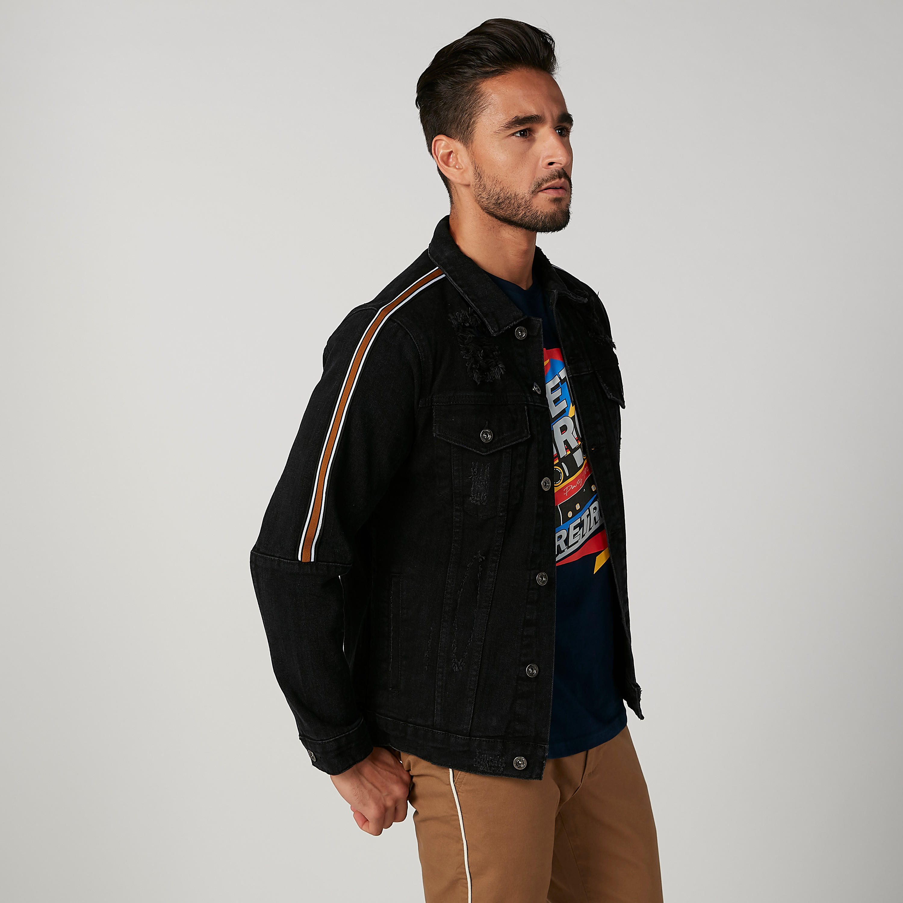 جاكيت جينز بأكمام طويلة وجيوب بطيّة-men-clothing-jacketsandblazers-jackets-image-1