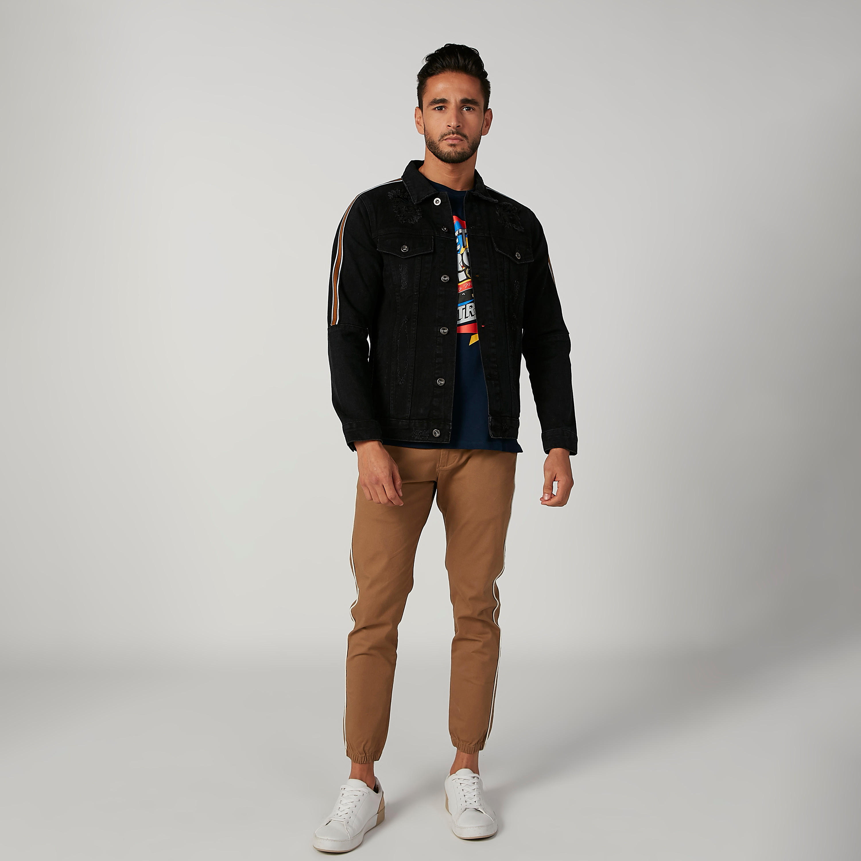 جاكيت جينز بأكمام طويلة وجيوب بطيّة-men-clothing-jacketsandblazers-jackets-image-3