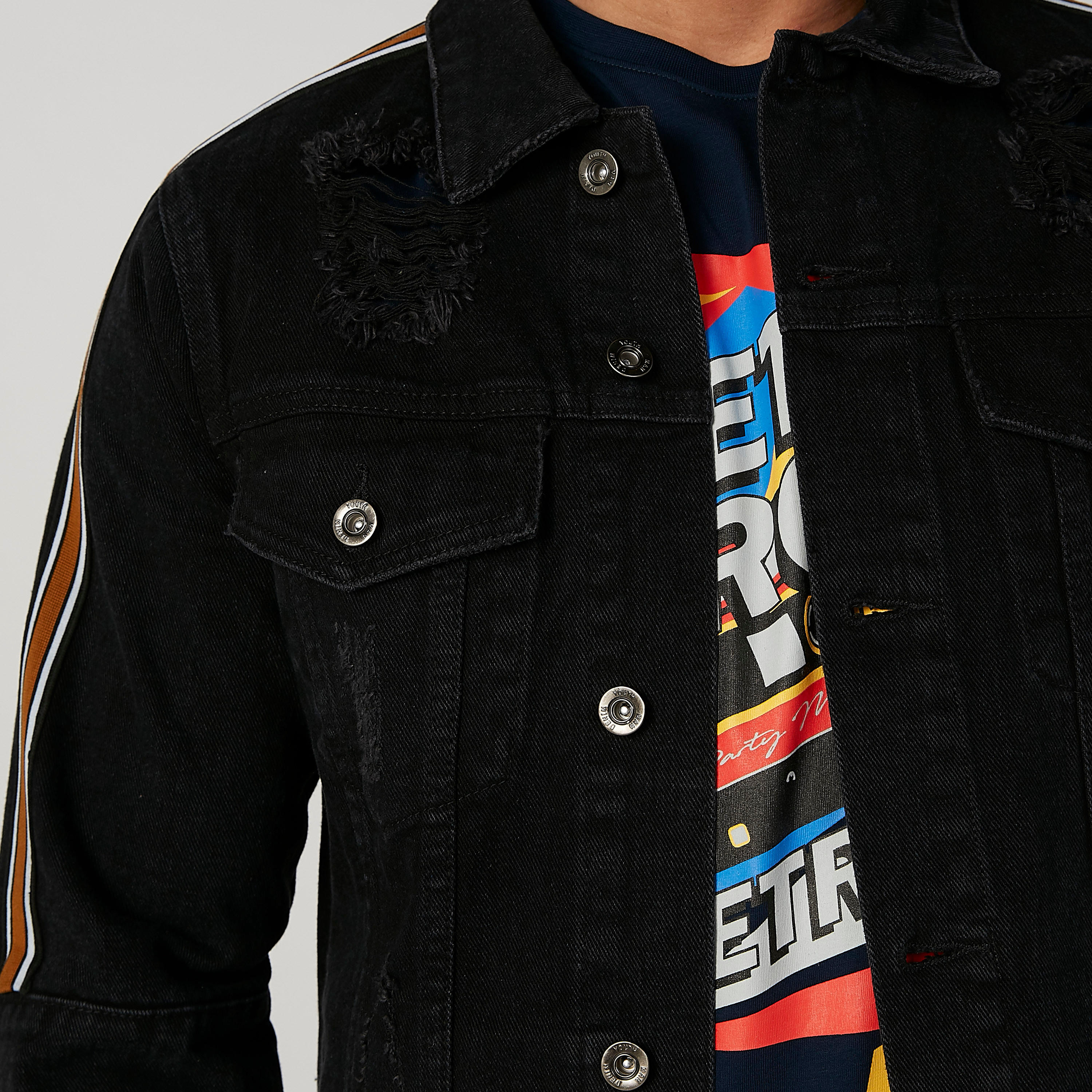 جاكيت جينز بأكمام طويلة وجيوب بطيّة-men-clothing-jacketsandblazers-jackets-image-6