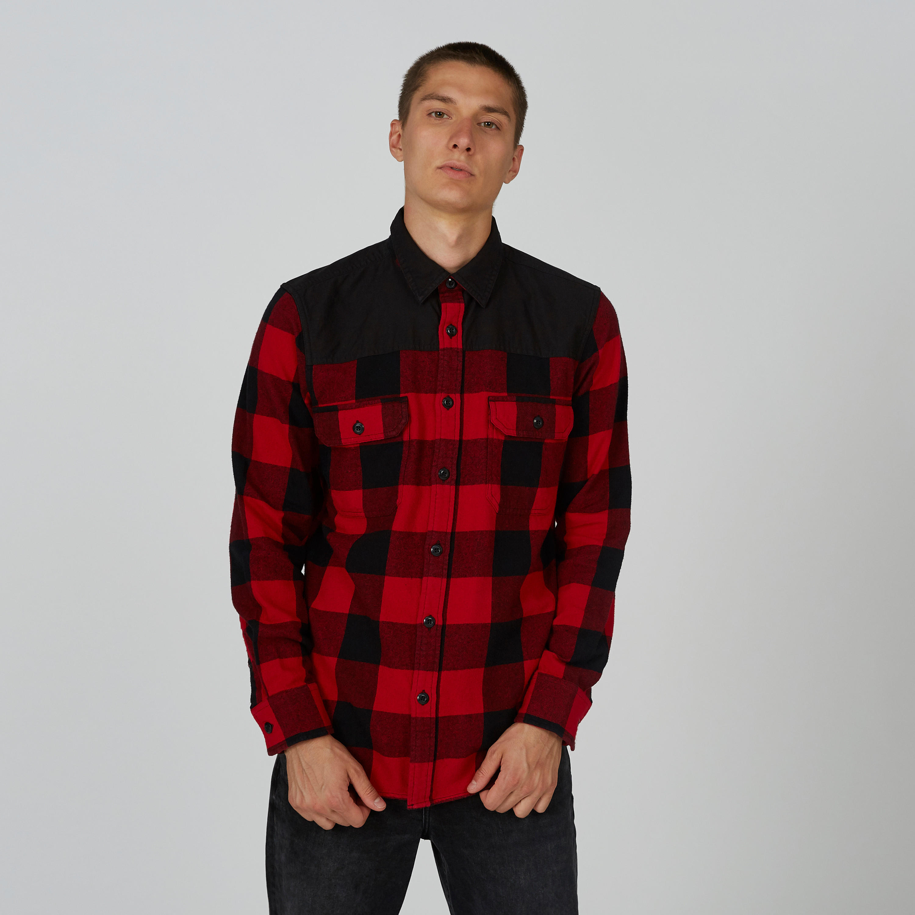 قميص كاروهات بياقة عاديّة وأكمام طويلة-men-clothing-shirts-image-1