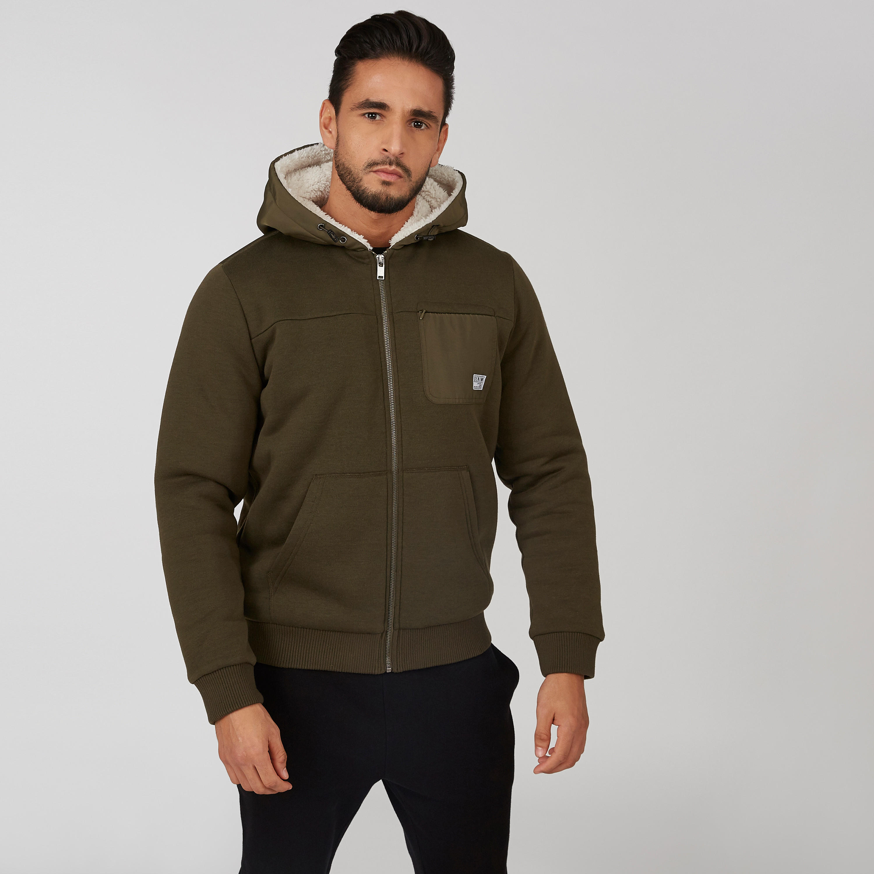 جاكيت بارز الملمس بأكمام طويلة وقبّعة باركا-men-clothing-jacketsandblazers-jackets-image-1