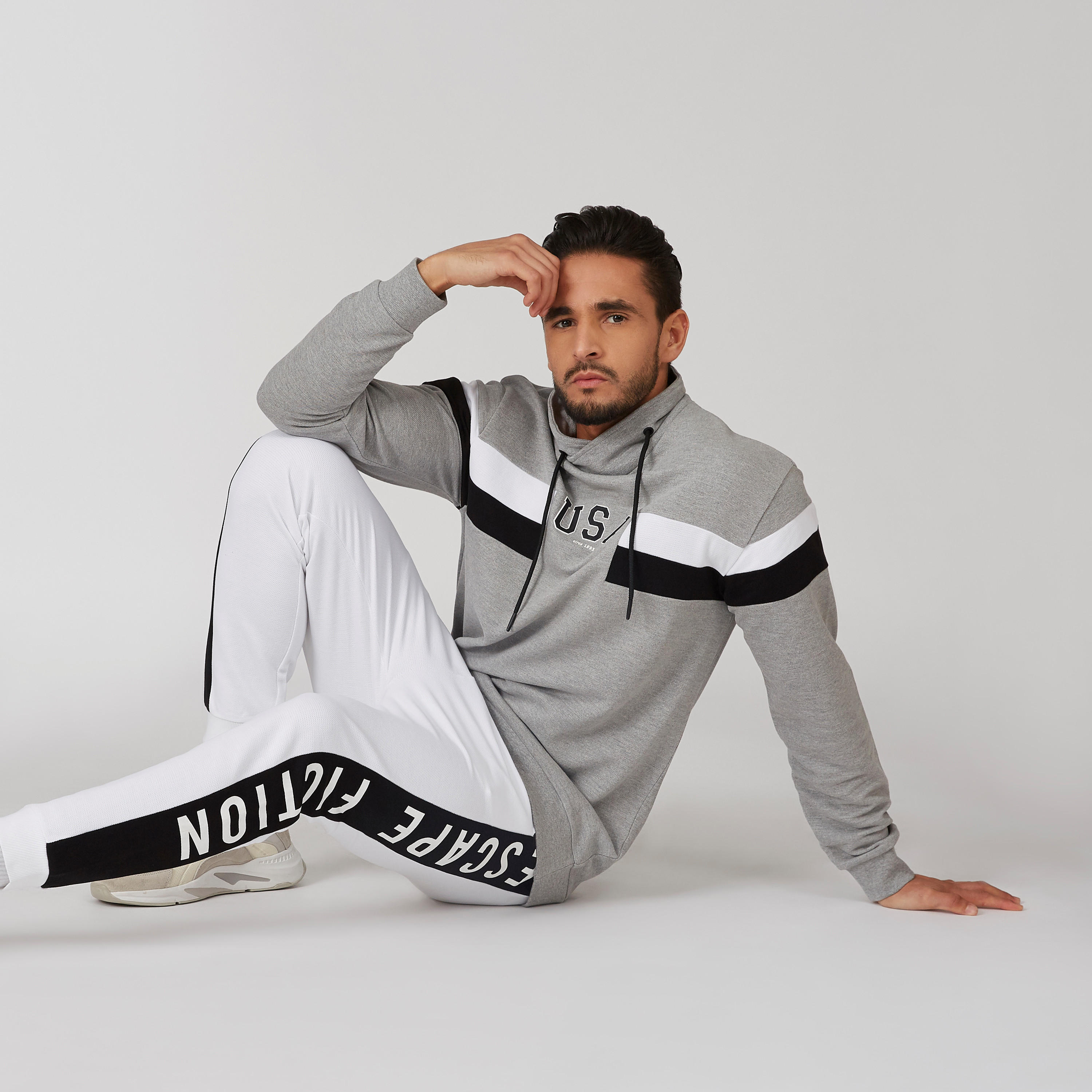 Printed Sweatshirt with Long Sleeves and Hood-men-winterwear-hoodiesandsweatshirts-image-5