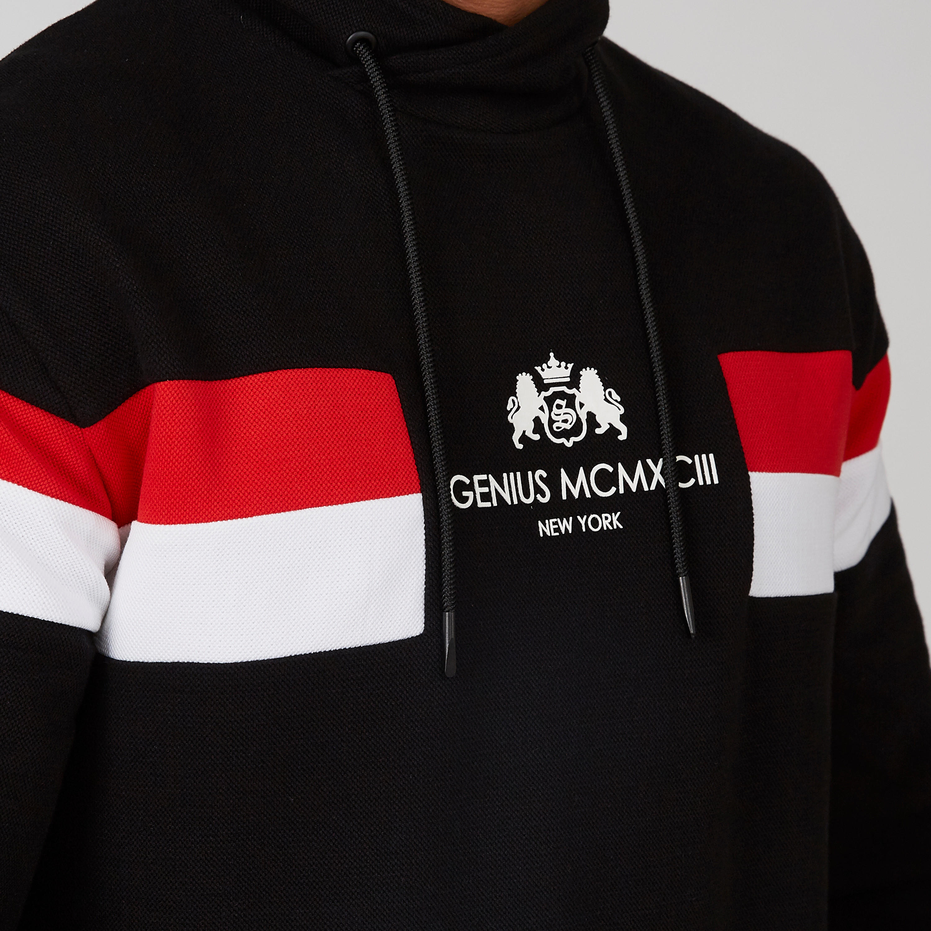 سويت شيرت بقبعة وأكمام طويلة وطبعات-men-winterwear-hoodiesandsweatshirts-image-2