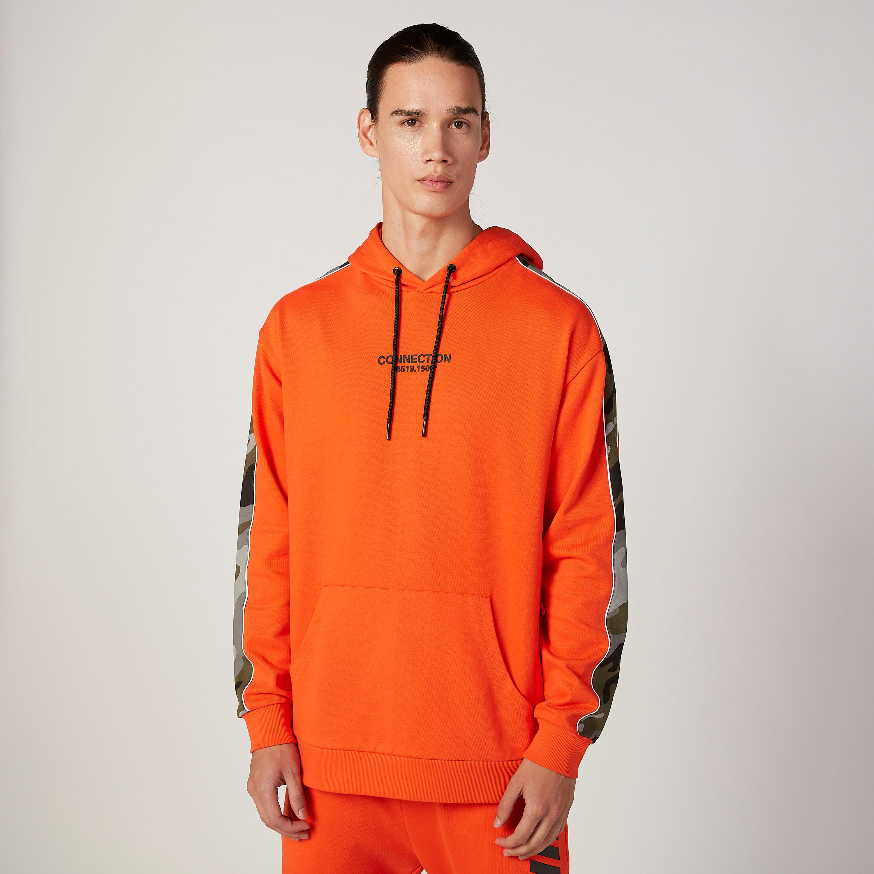 Printed Sweatshirt with Kangaroo Pockets and Hood-men-winterwear-hoodiesandsweatshirts-image-1