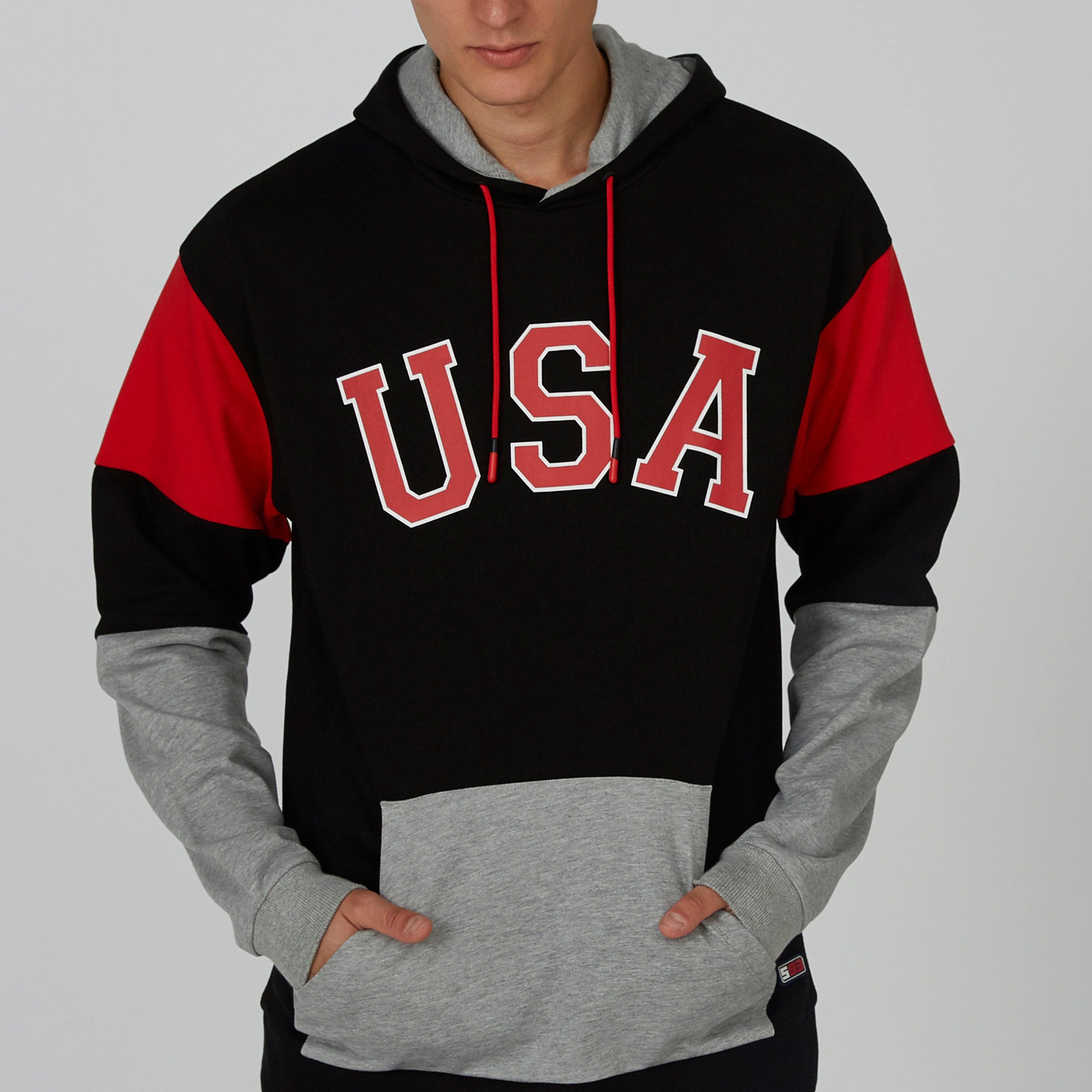 سويت شيرت بنمط كتل الألوان بقبّعة وجيوب كنغر-men-winterwear-hoodiesandsweatshirts-image-5