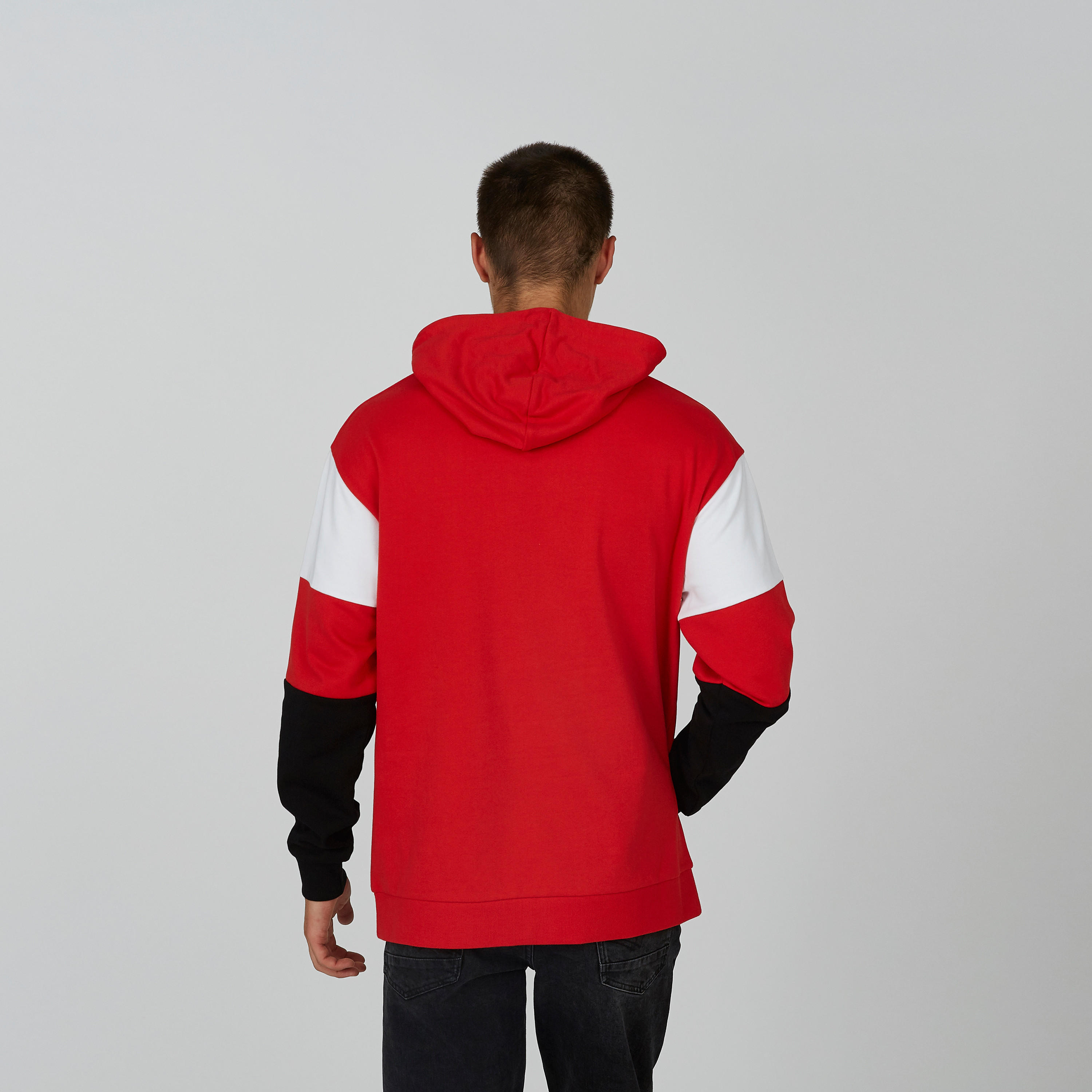 سويت شيرت بقبعة وأكمام طويلة وطبعات-men-winterwear-hoodiesandsweatshirts-image-4