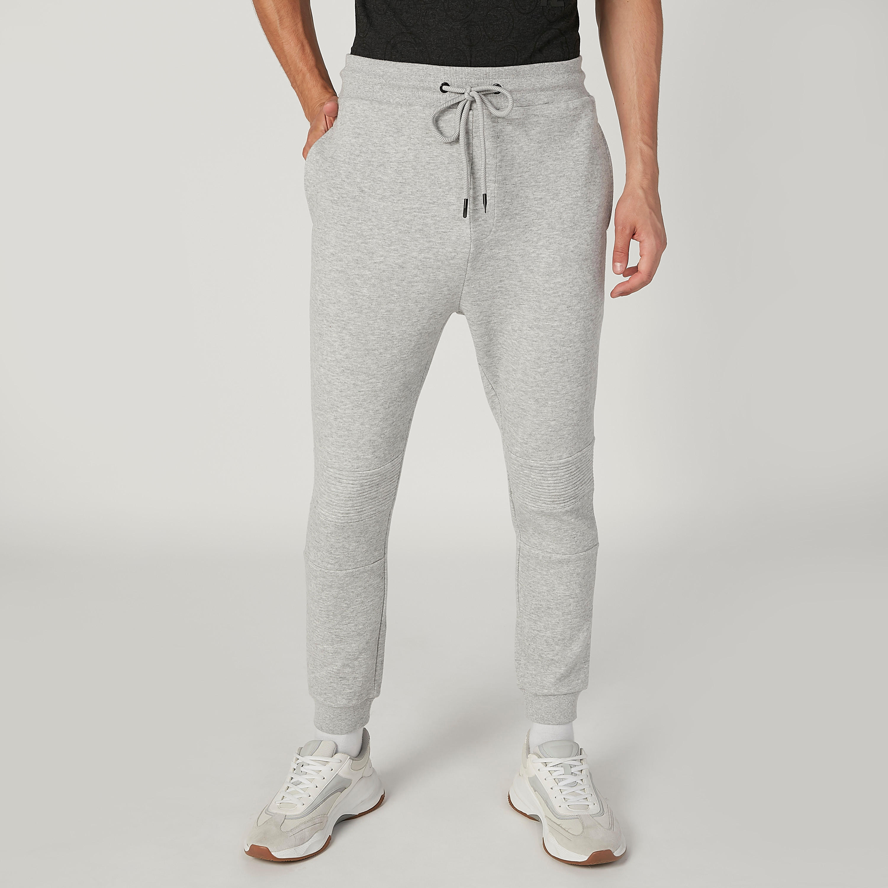 بنطلون رياضي سكيني سادة بخصر مطّاطي متوسط الارتفاع-men-clothing-bottoms-joggers-image-1