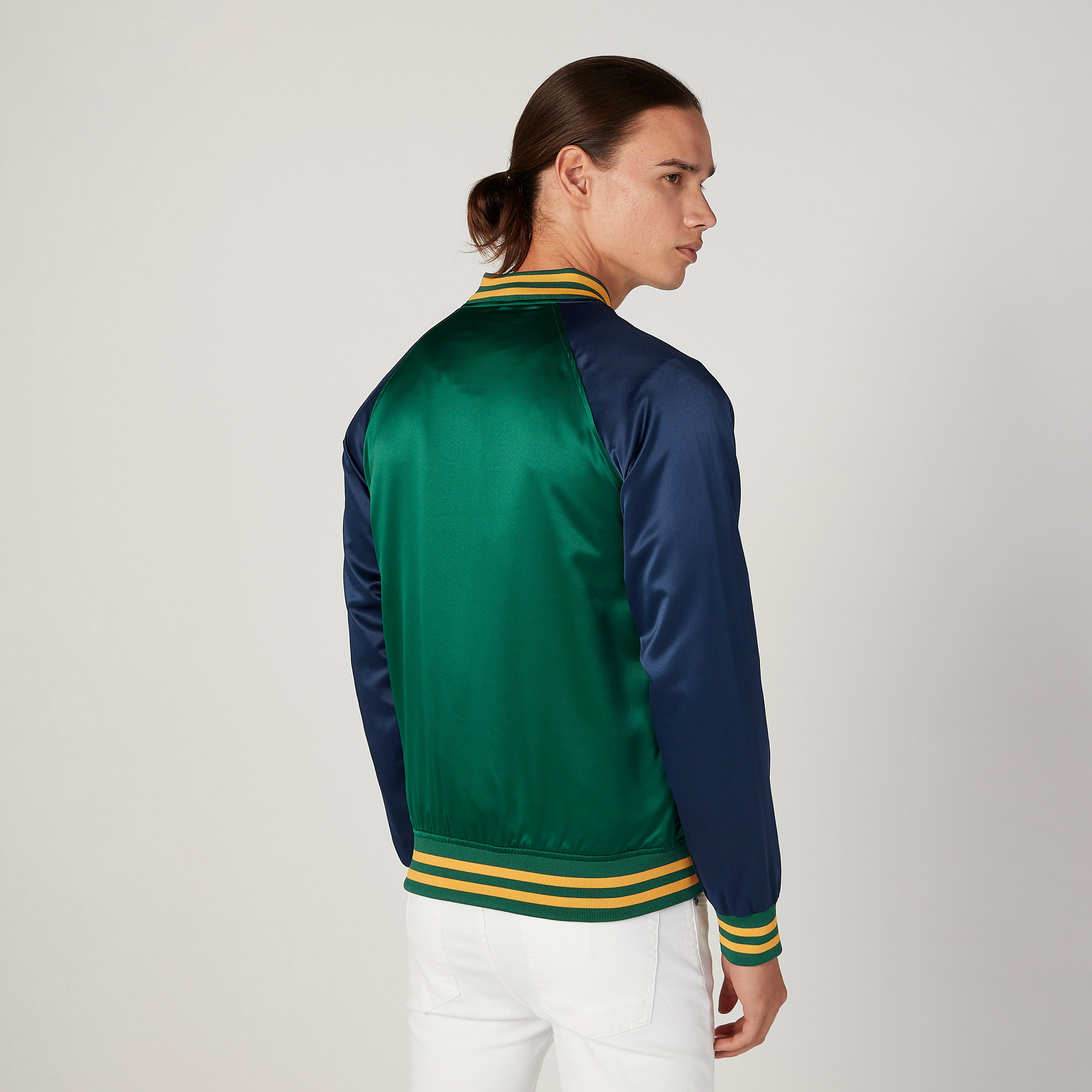 جاكيت فارستي بأكمام طويلة وجيوب وطبعات-men-clothing-jacketsandblazers-jackets-image-4