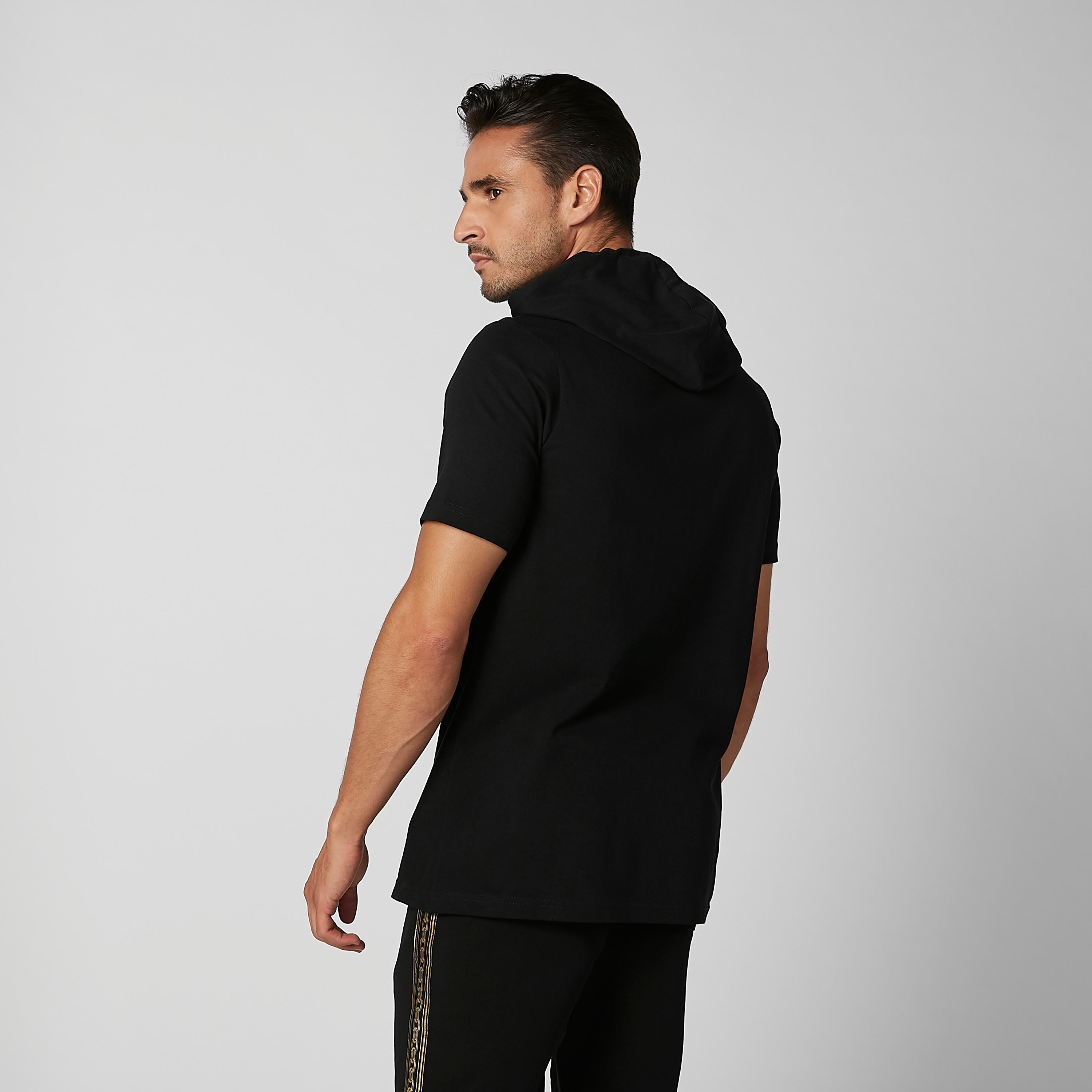 تيشيرت مستدام سليم بقبّعة وأكمام قصيرة وطبعات -men-clothing-tshirtsandpolos-tshirts-image-5