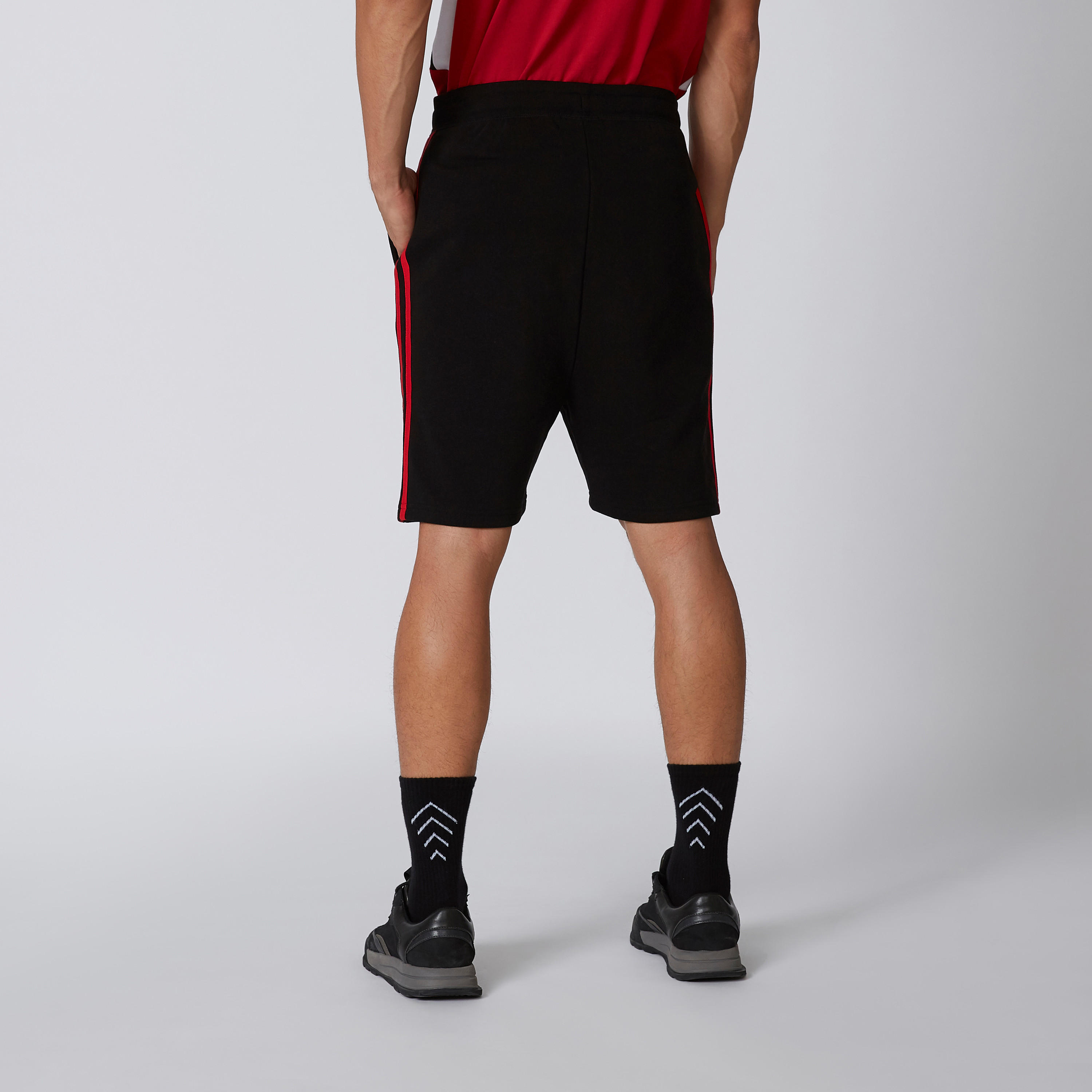 شورت مستدام سادة برباط خصر -men-clothing-bottoms-shorts-image-2
