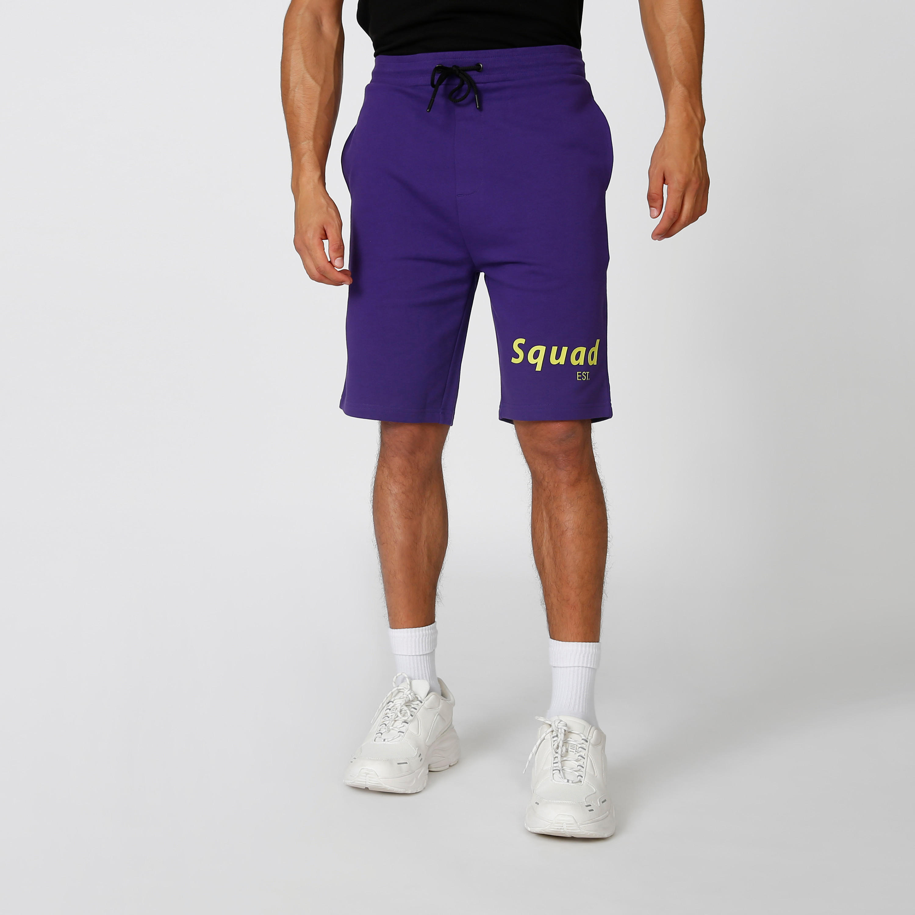 شورت سليم بخصر مطّاطي وجيوب وطبعات-men-clothing-bottoms-shorts-image-3
