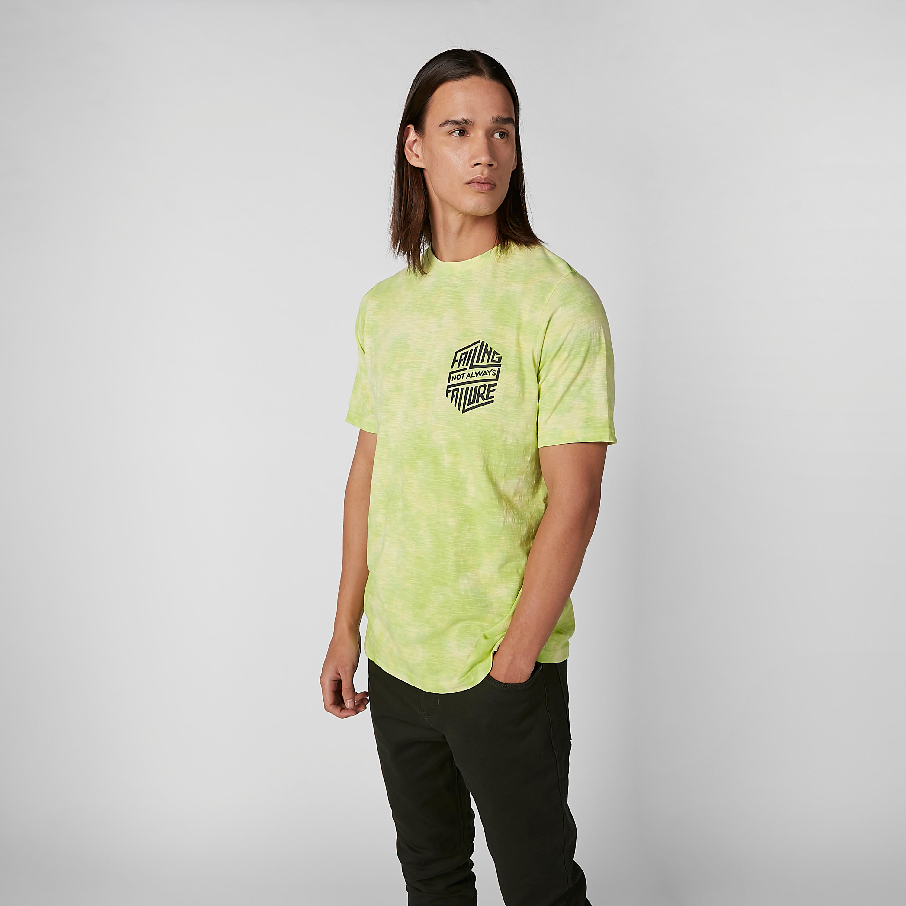 تيشيرت مستدام سليم بأكمام قصيرة وطبعات-men-clothing-tshirtsandpolos-tshirts-image-1