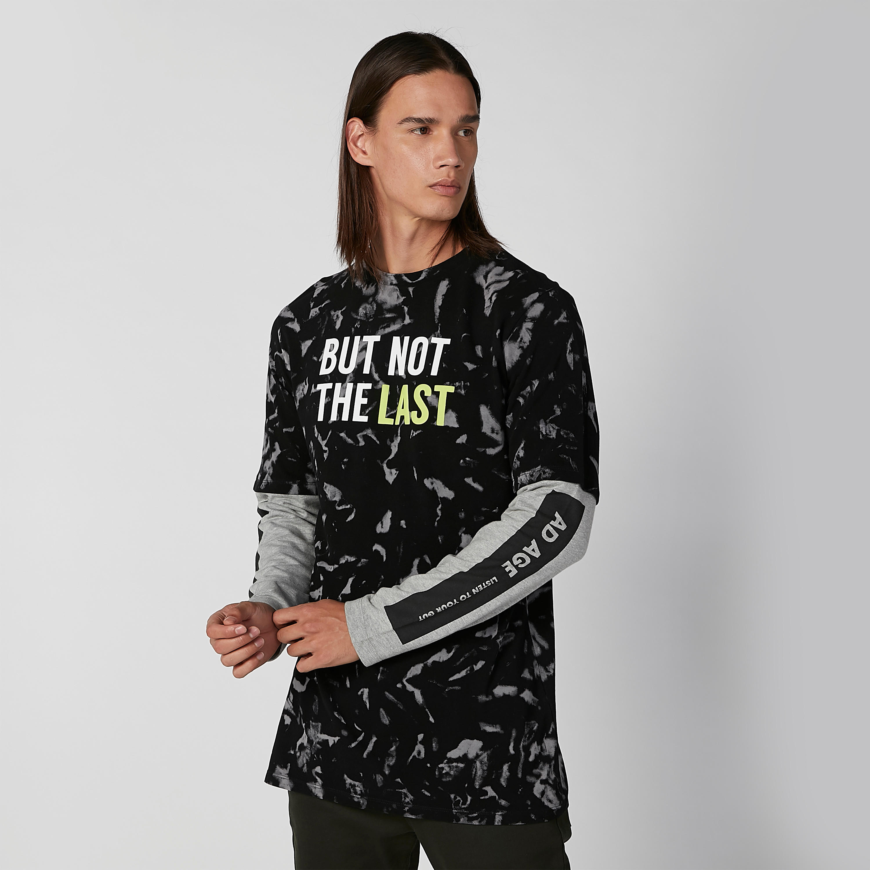 تيشيرت مستدام سليم بأكمام طويلة وطبعات-men-clothing-tshirtsandpolos-tshirts-image-1