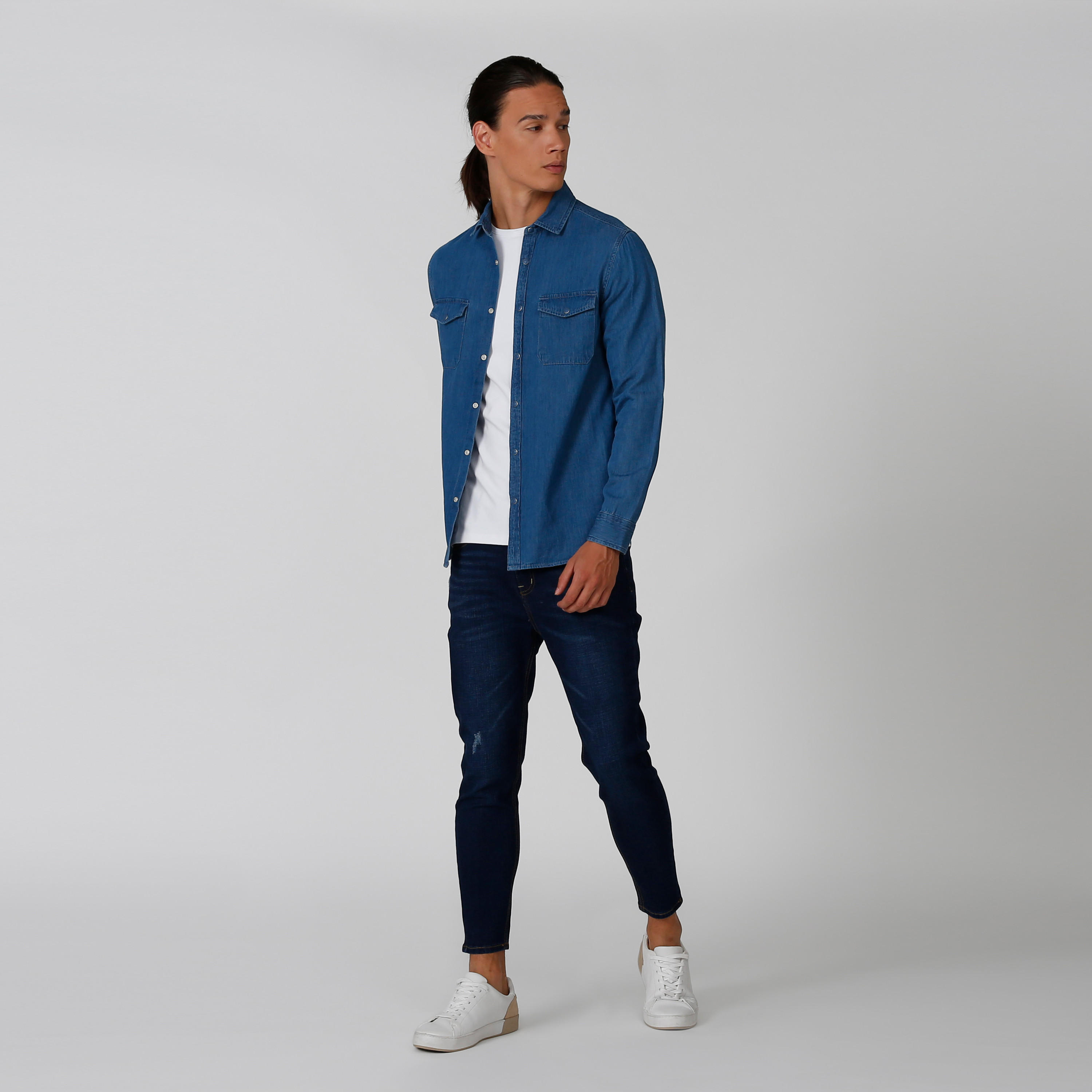 بنطلون جينز سكيني ممزق بخصر منخفض وجيوب-men-clothing-bottoms-jeans-image-4