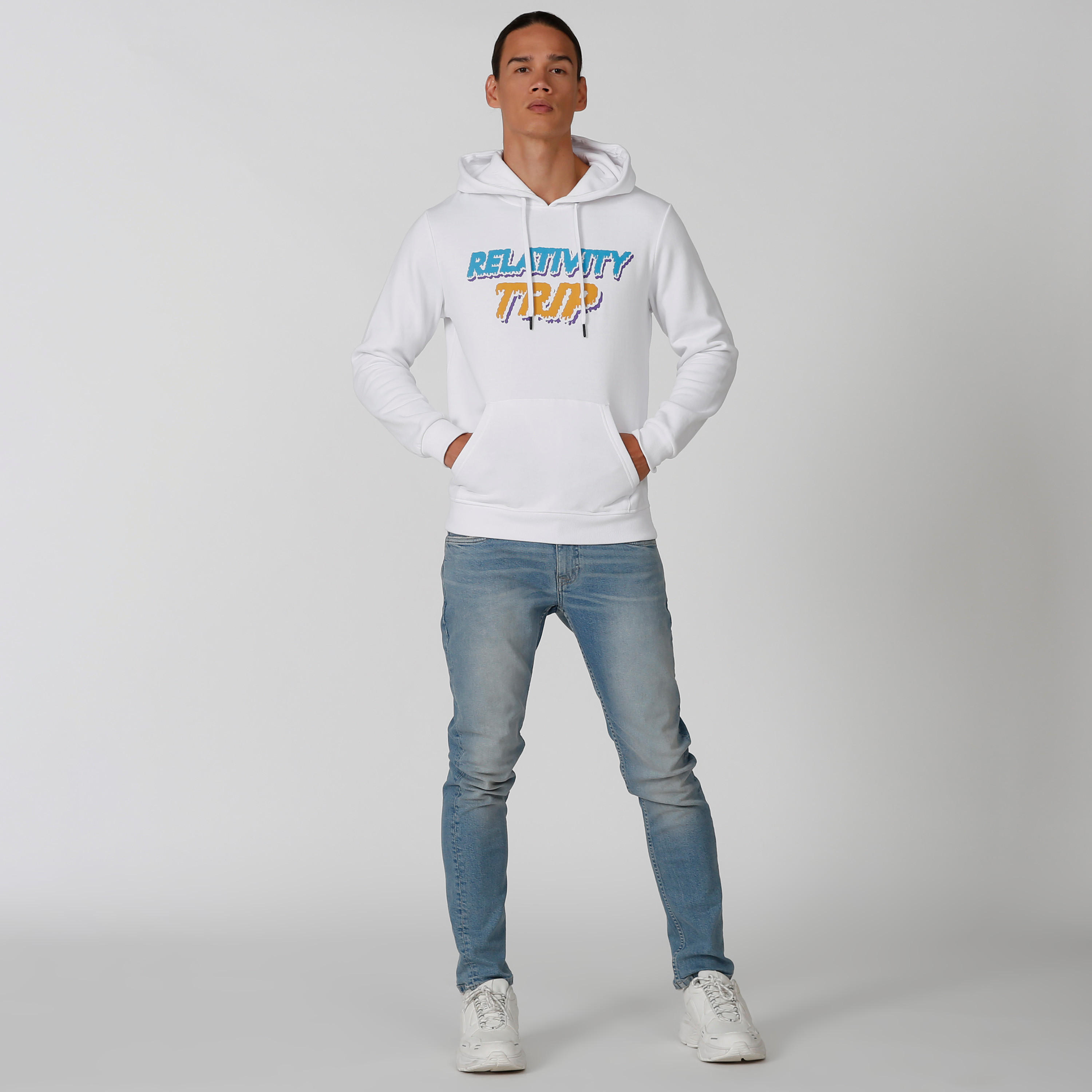 سويت شيرت بمستدام قبعة بأكمام طويلة وطبعات-men-winterwear-hoodiesandsweatshirts-image-2