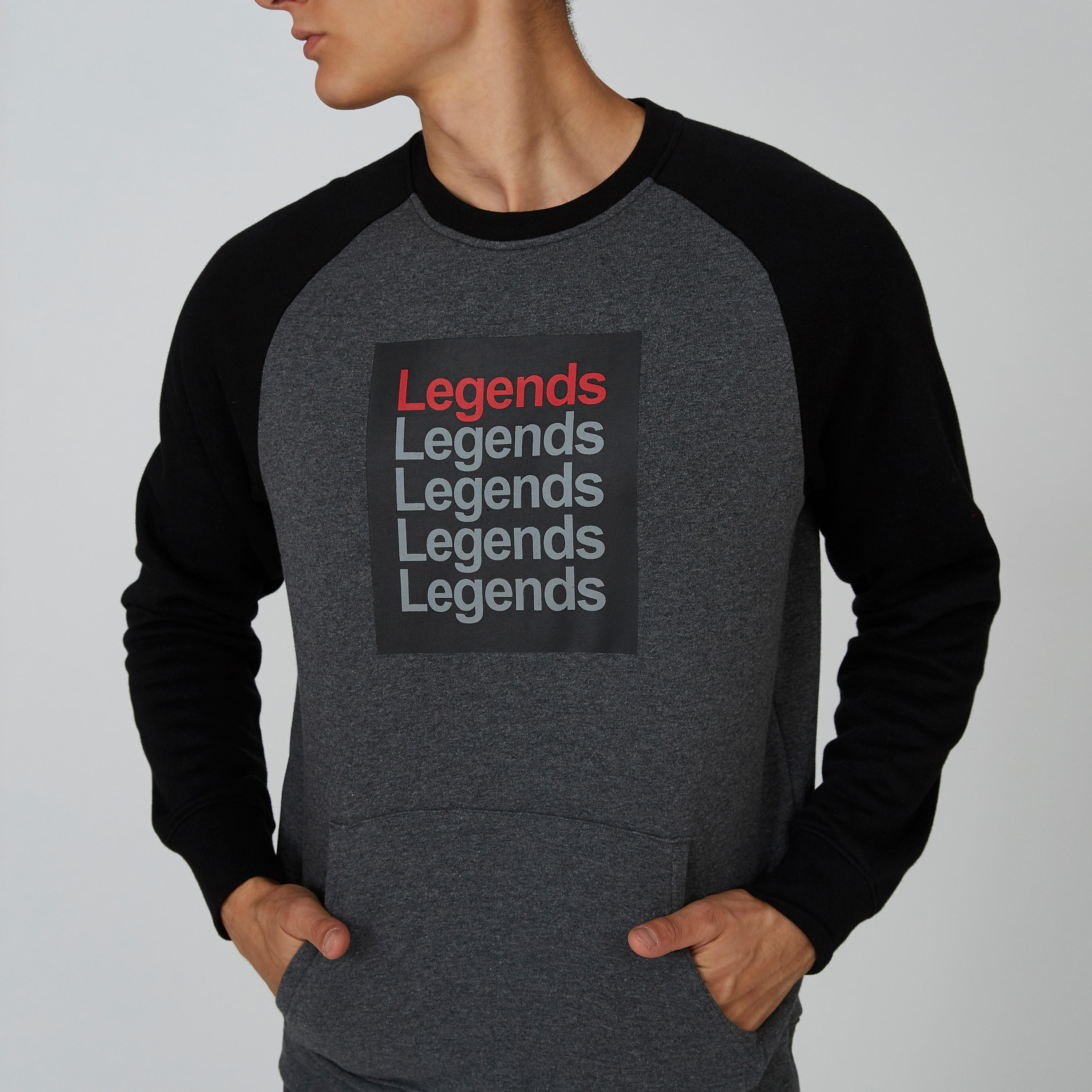 سويت شيرت مستدام سادة بياقة ضيّقة وأكمام طويلة -men-winterwear-hoodiesandsweatshirts-image-4