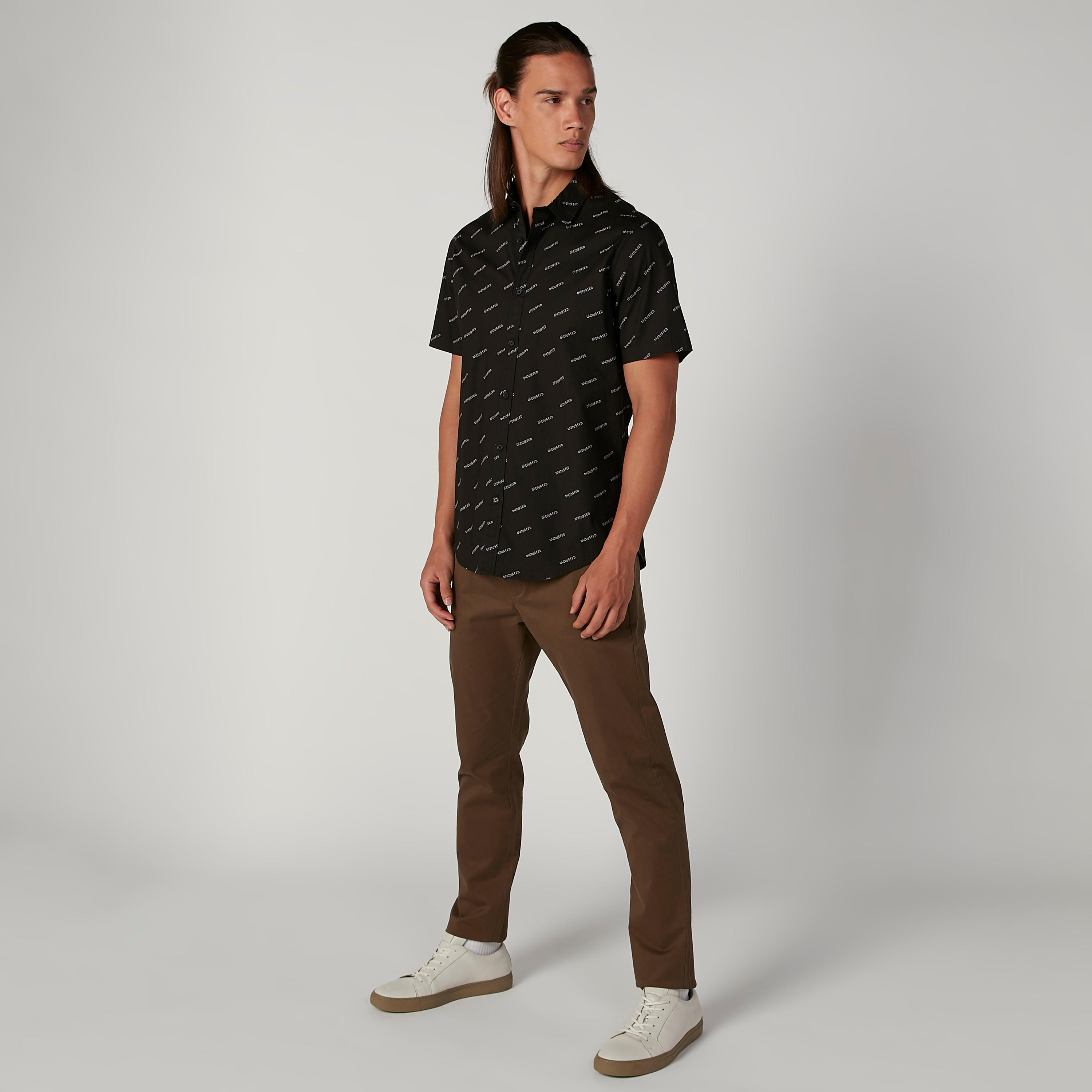 قميص بياقة عاديّة وأكمام قصيرة وطبعات-men-clothing-shirts-image-2