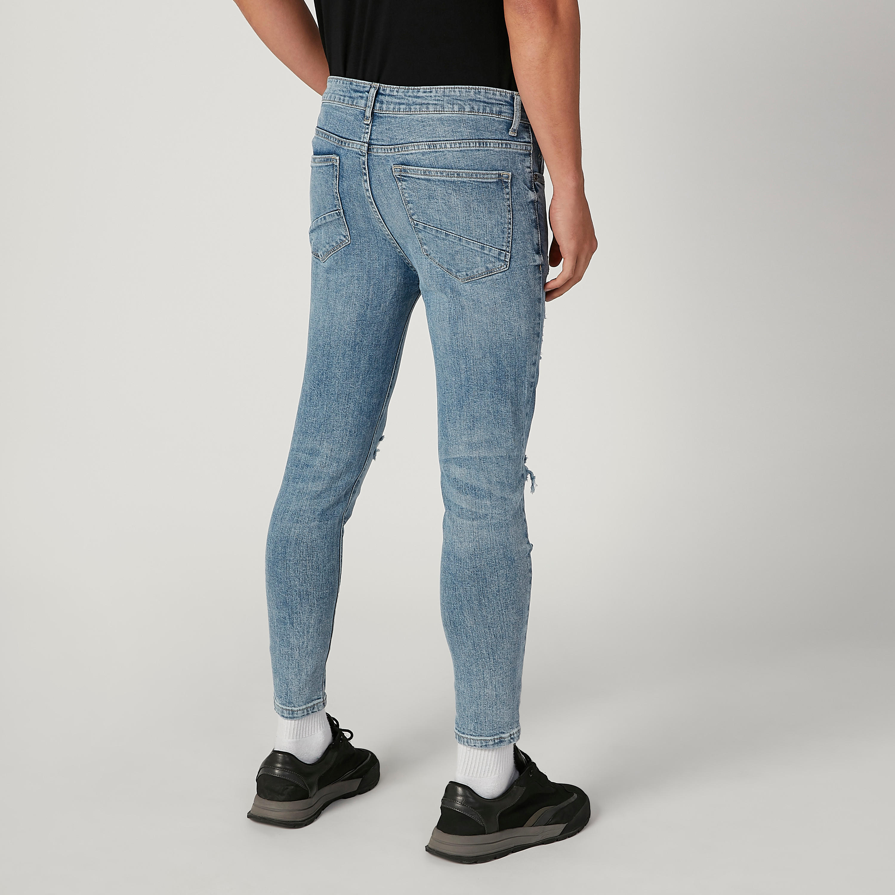 بنطال جينز طويل ممزّق بجيوب وحلقات للحزام-men-clothing-bottoms-jeans-image-4