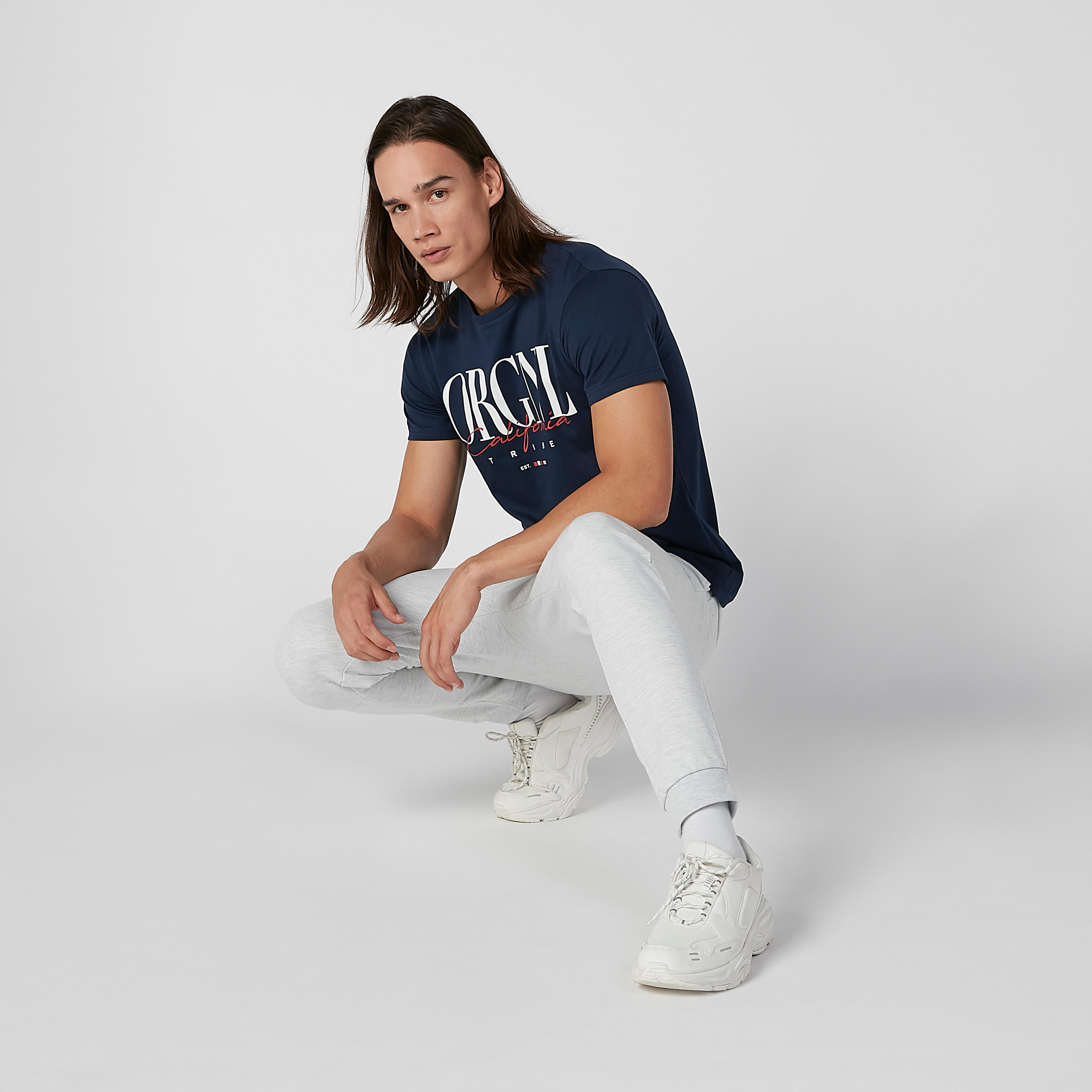 تيشيرت سليم بياقة مستديرة وأكمام قصيرة وطبعات-men-clothing-tshirtsandpolos-tshirts-image-2