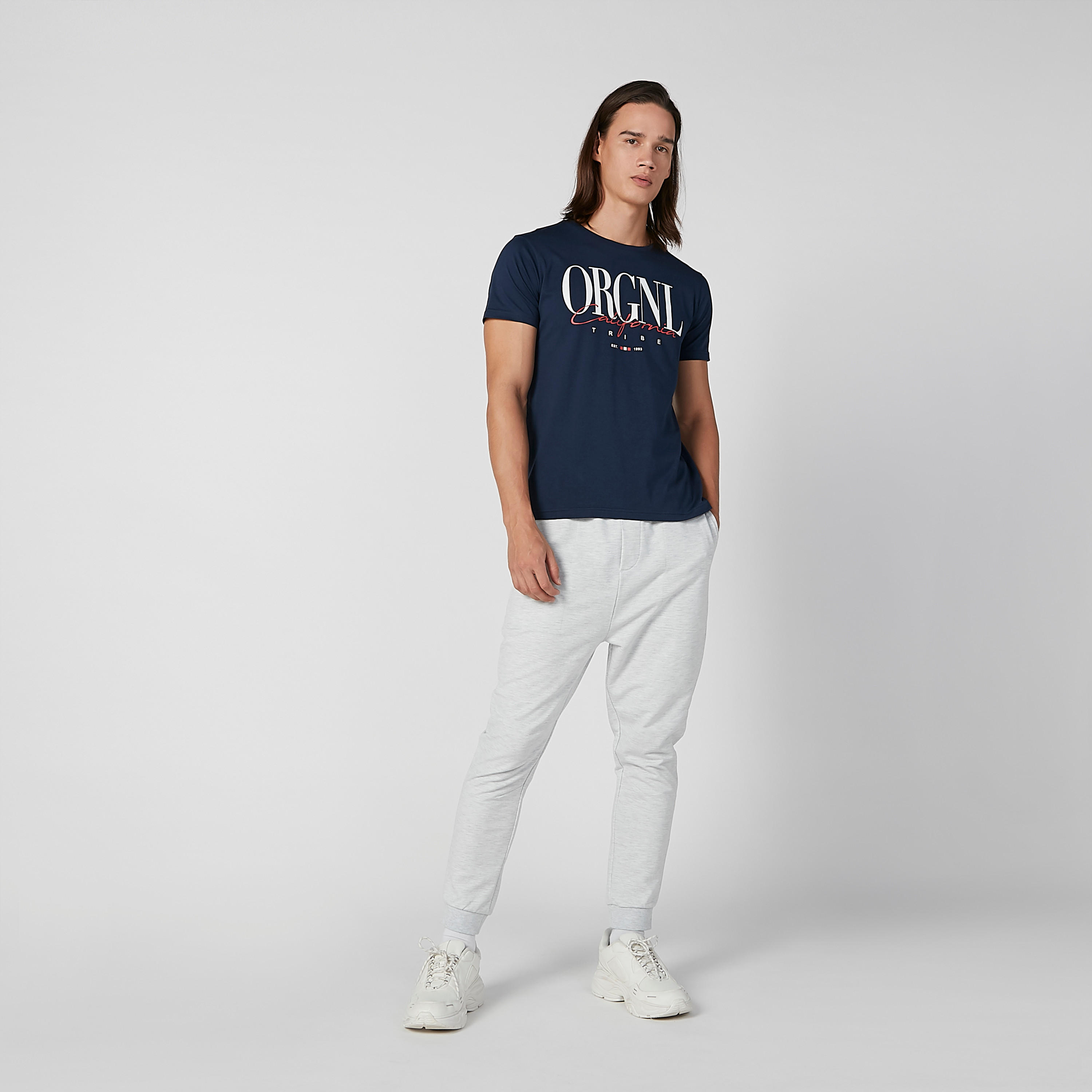 تيشيرت سليم بياقة مستديرة وأكمام قصيرة وطبعات-men-clothing-tshirtsandpolos-tshirts-image-3