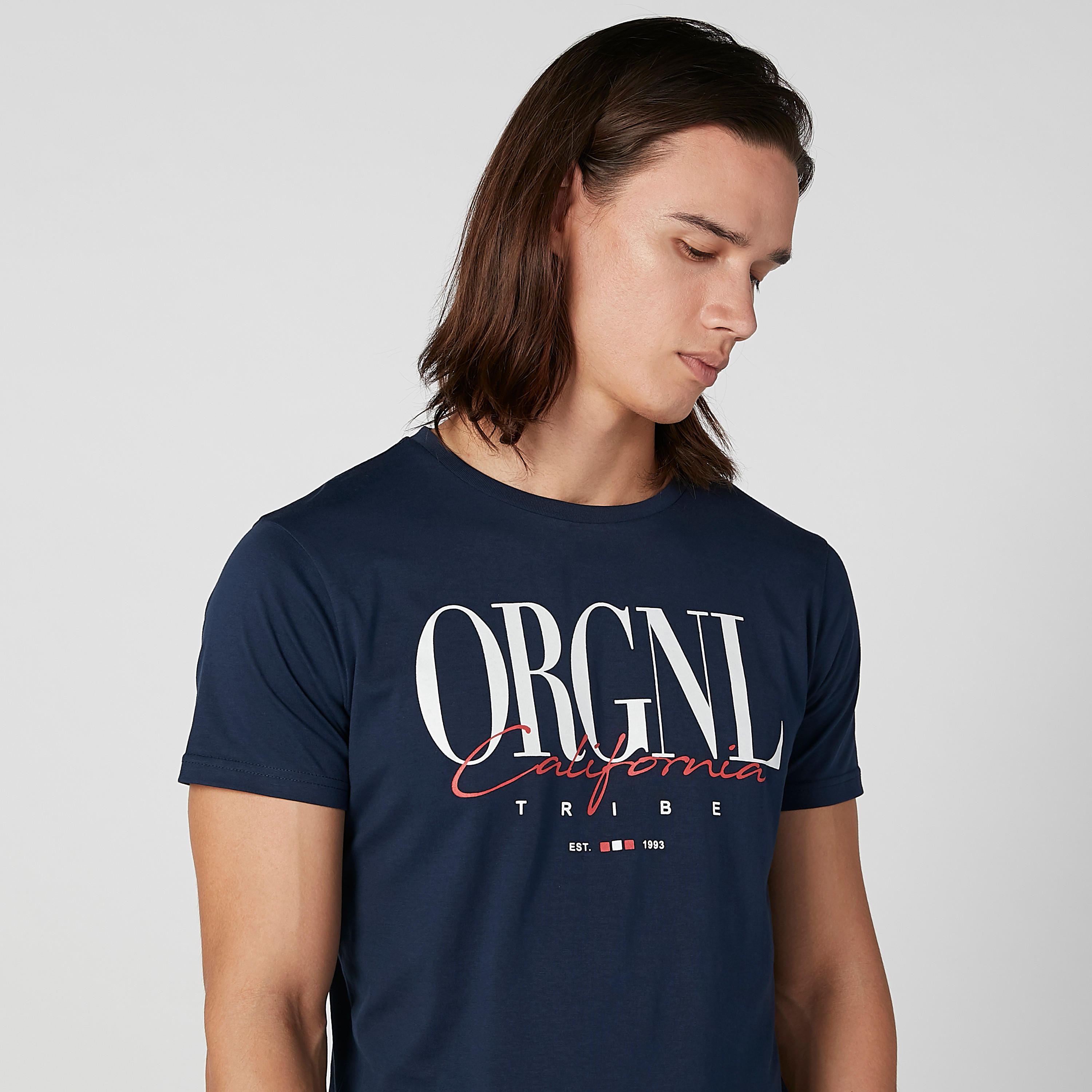 تيشيرت سليم بياقة مستديرة وأكمام قصيرة وطبعات-men-clothing-tshirtsandpolos-tshirts-image-4
