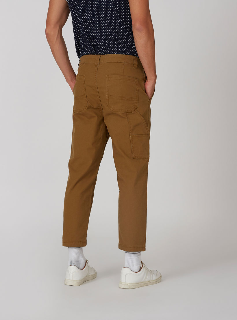بنطلون قصير سكيني سادة بخصر منخفض وجيوب-men-clothing-bottoms-trousersandchinos-trousers-image-3