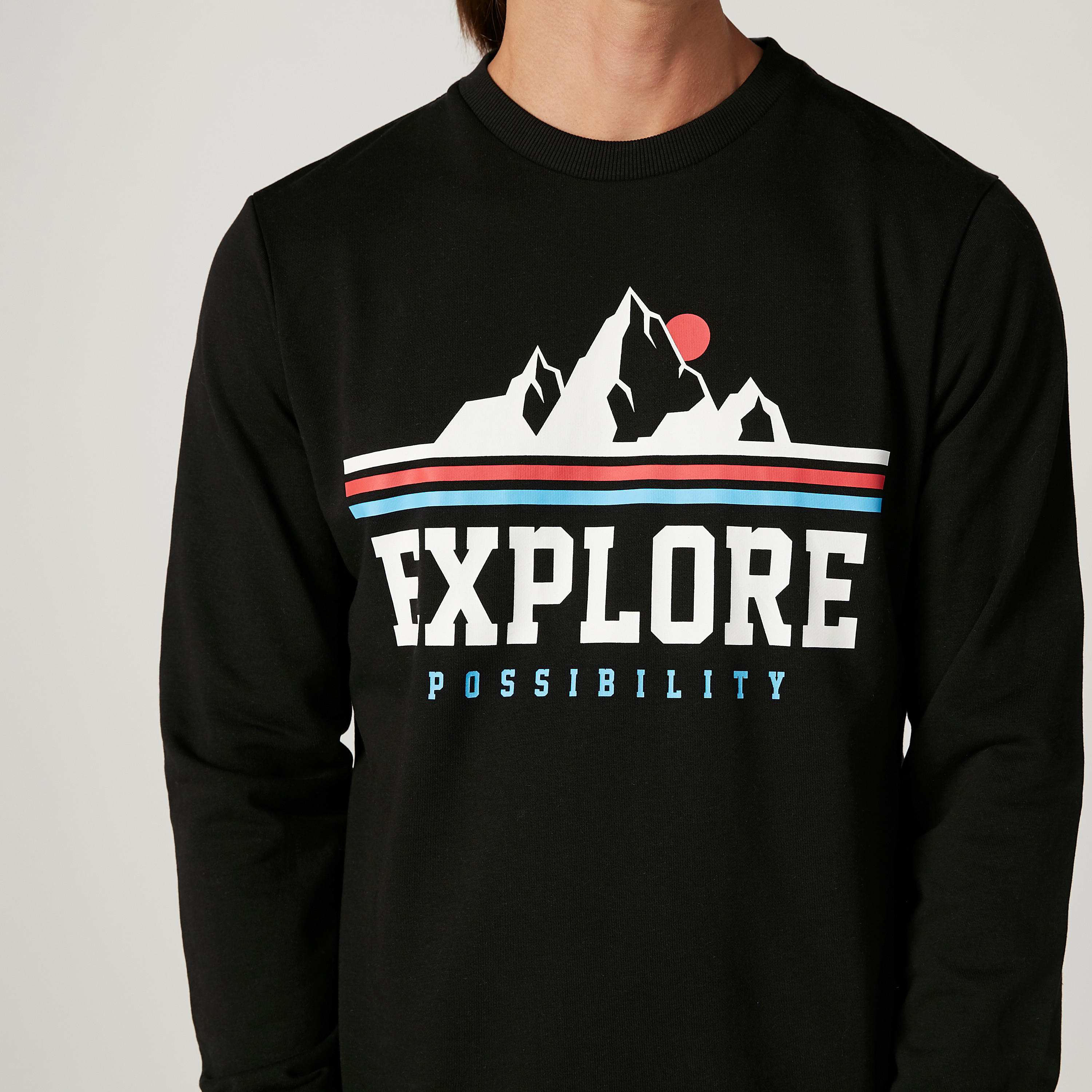 سويت شيرت مستدام بياقة ضيّقة وأكمام طويلة وطبعات-men-winterwear-hoodiesandsweatshirts-image-3