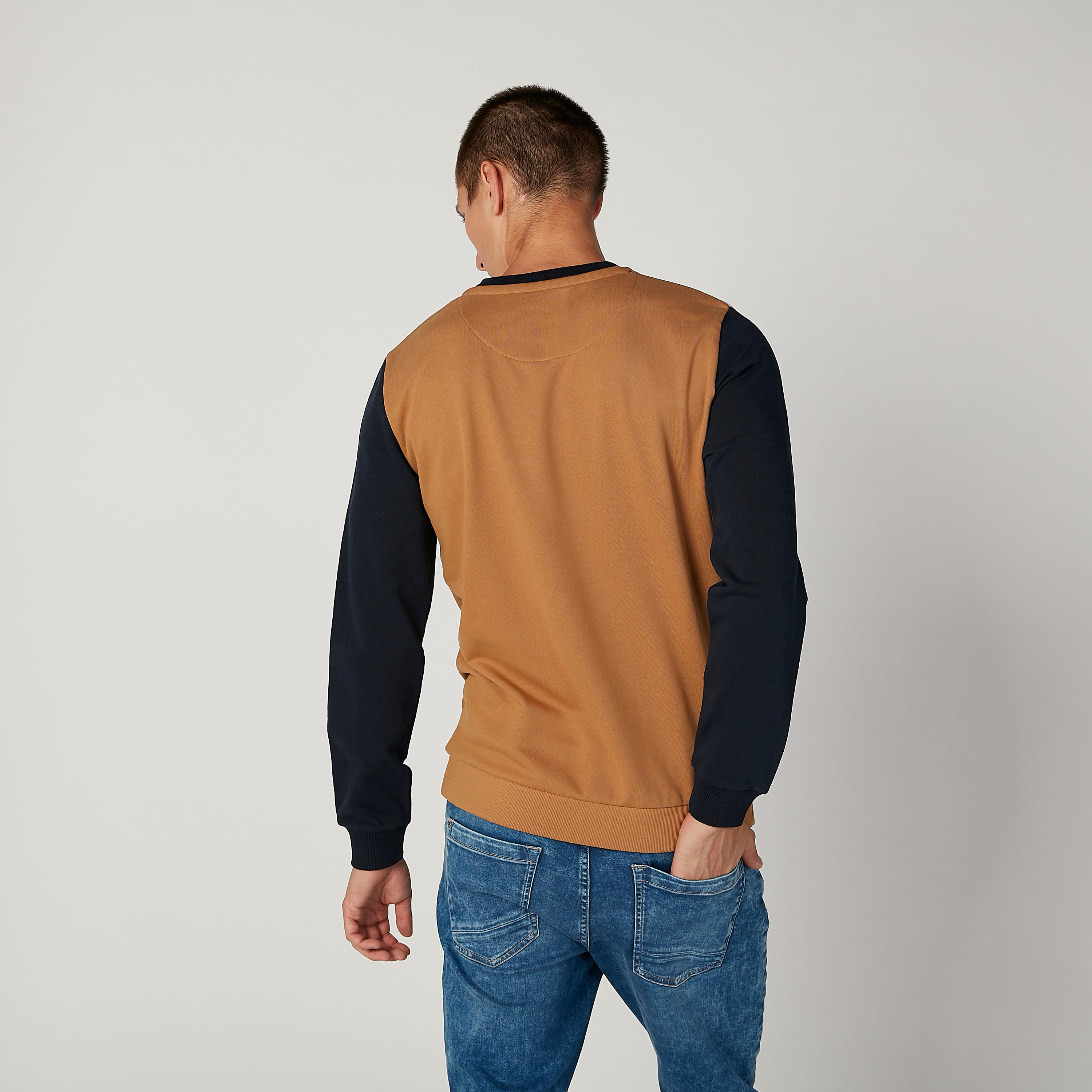 Sustainable Printed with Crew Neck and Long Sleeves-men-winterwear-hoodiesandsweatshirts-image-4
