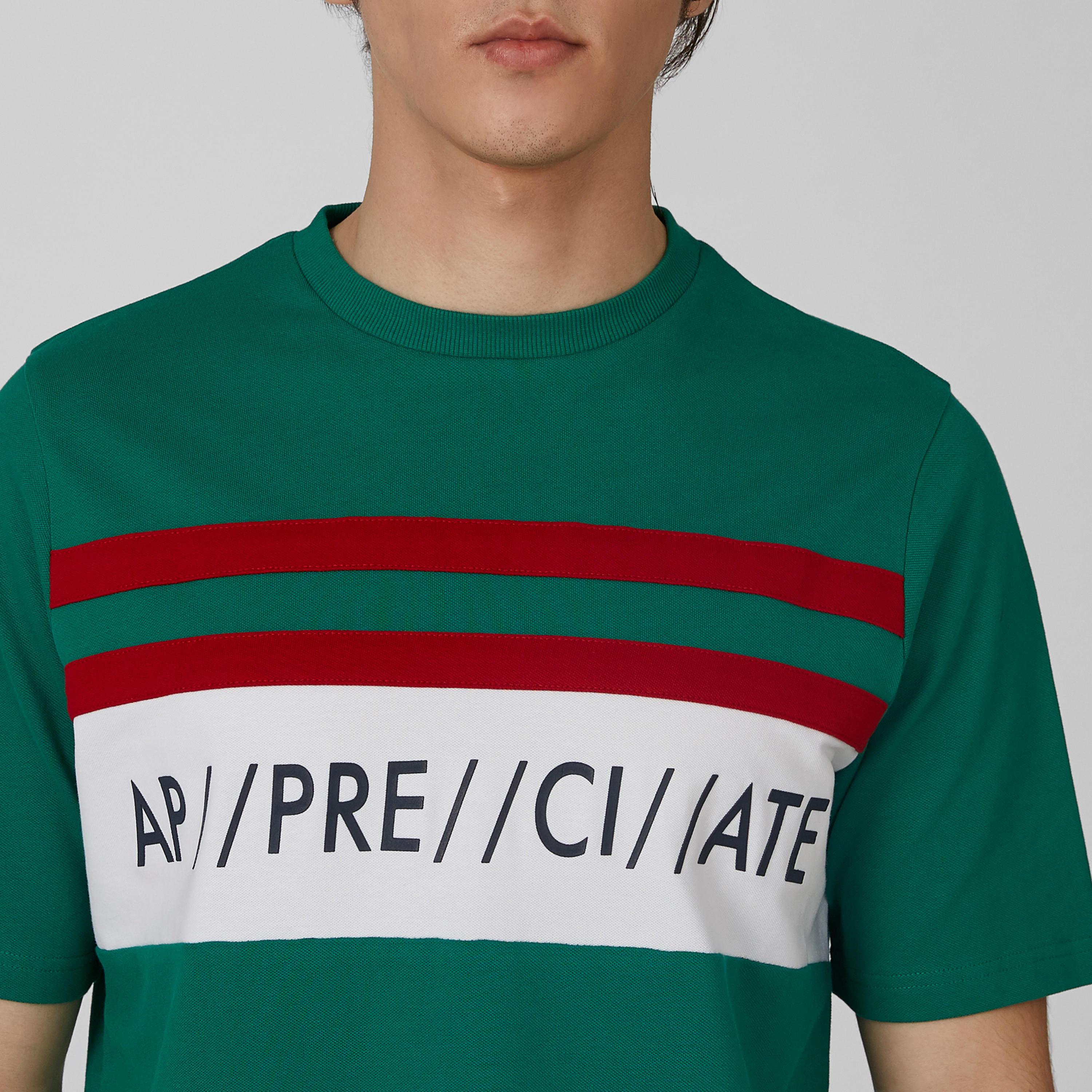 تيشيرت بياقة ضيقة وأكمام قصيرة وطبعات-men-clothing-tshirtsandpolos-tshirts-image-4