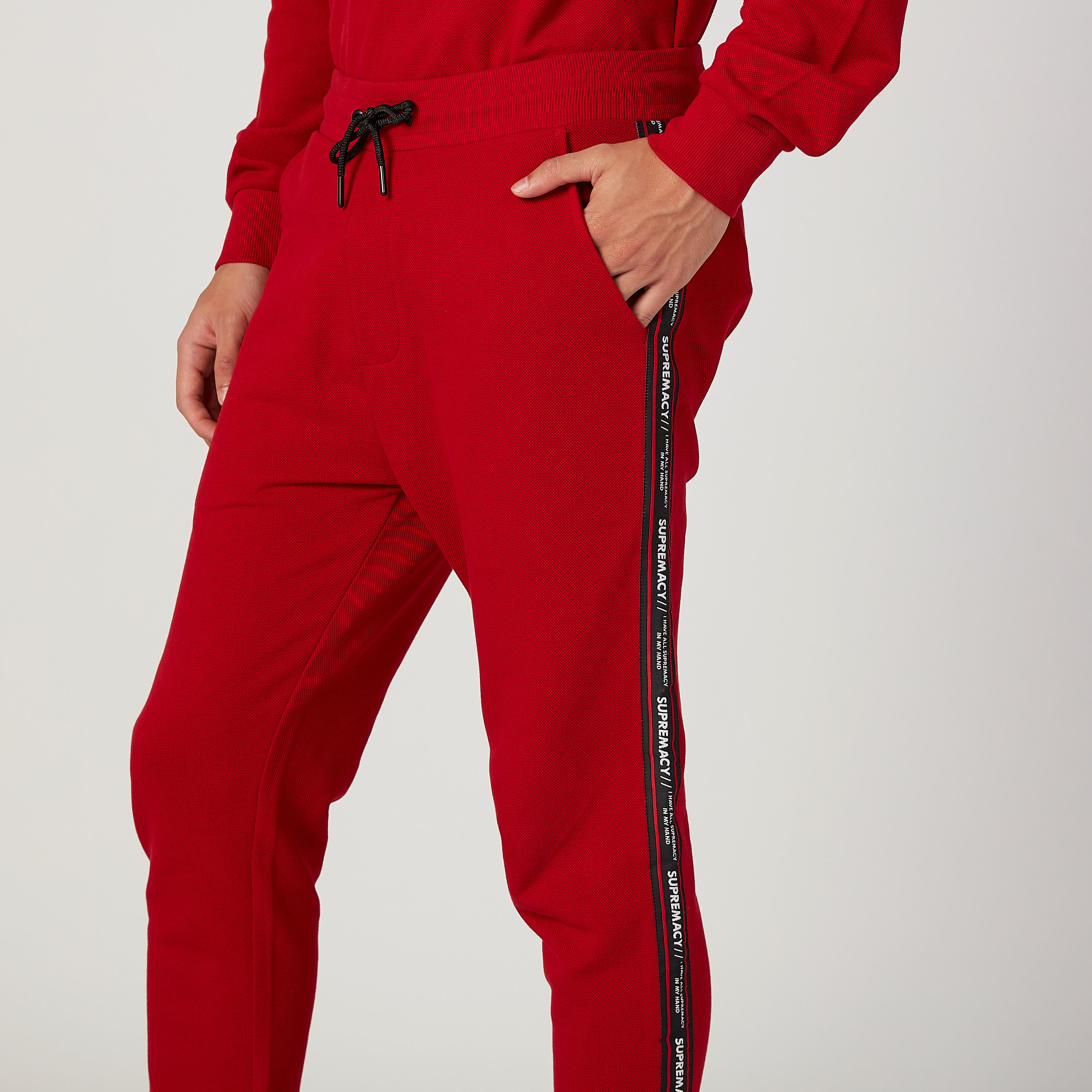 بنطلون رياضي سادة طويل بخصر مطاطي وشريطة-men-clothing-bottoms-joggers-image-3