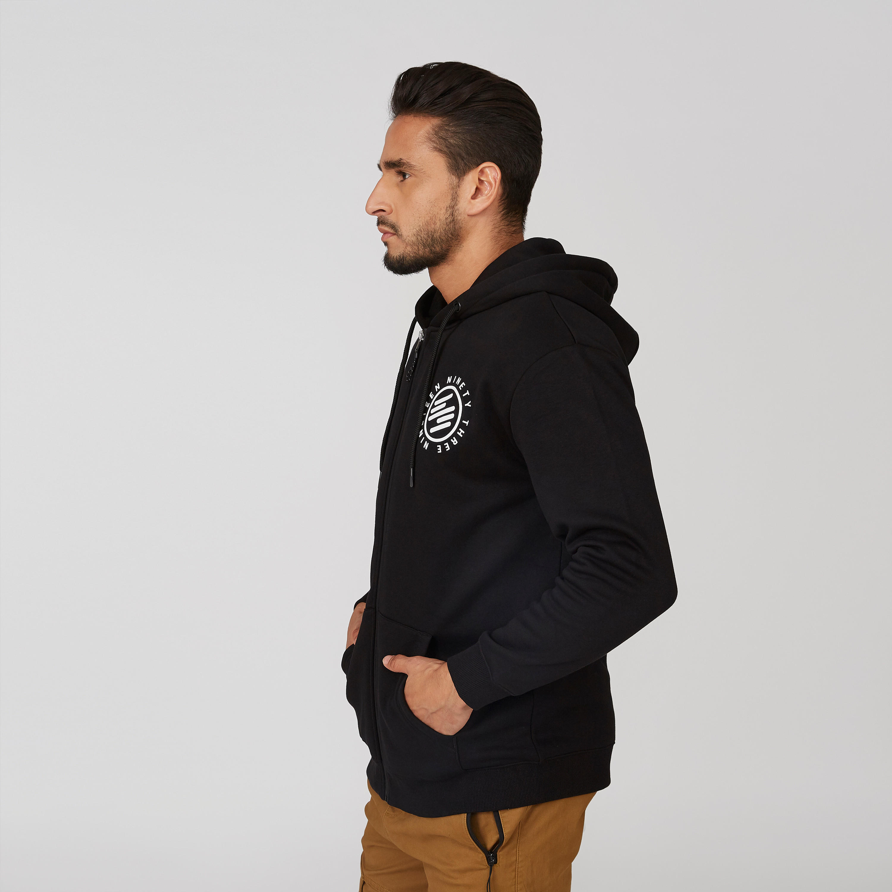جاكيت بقبعة وأكمام طويلة وطبعات-men-clothing-jacketsandblazers-jackets-image-4