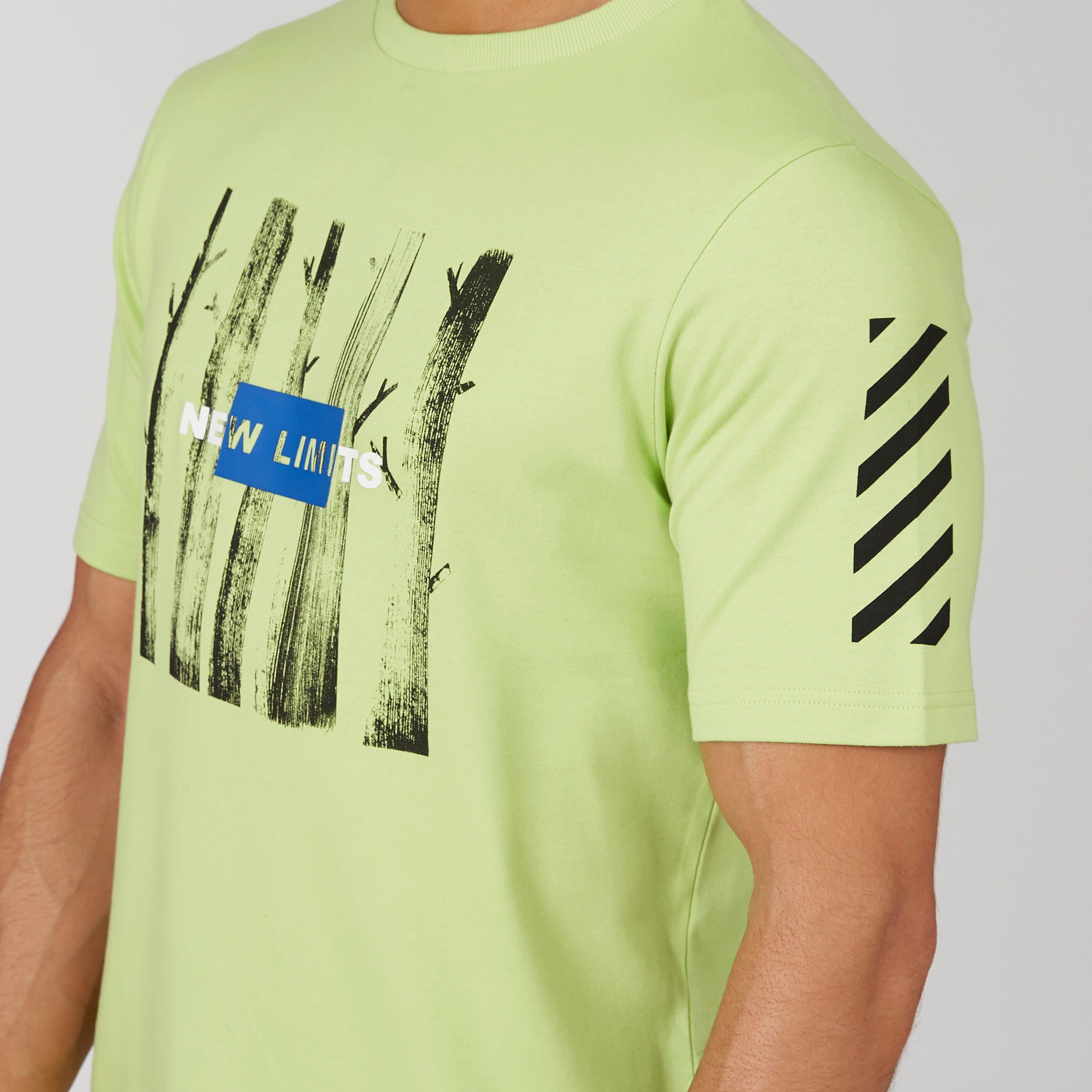 تيشيرت بياقة مستديرة وأكمام قصيرة وطبعات-men-clothing-tshirtsandpolos-tshirts-image-4
