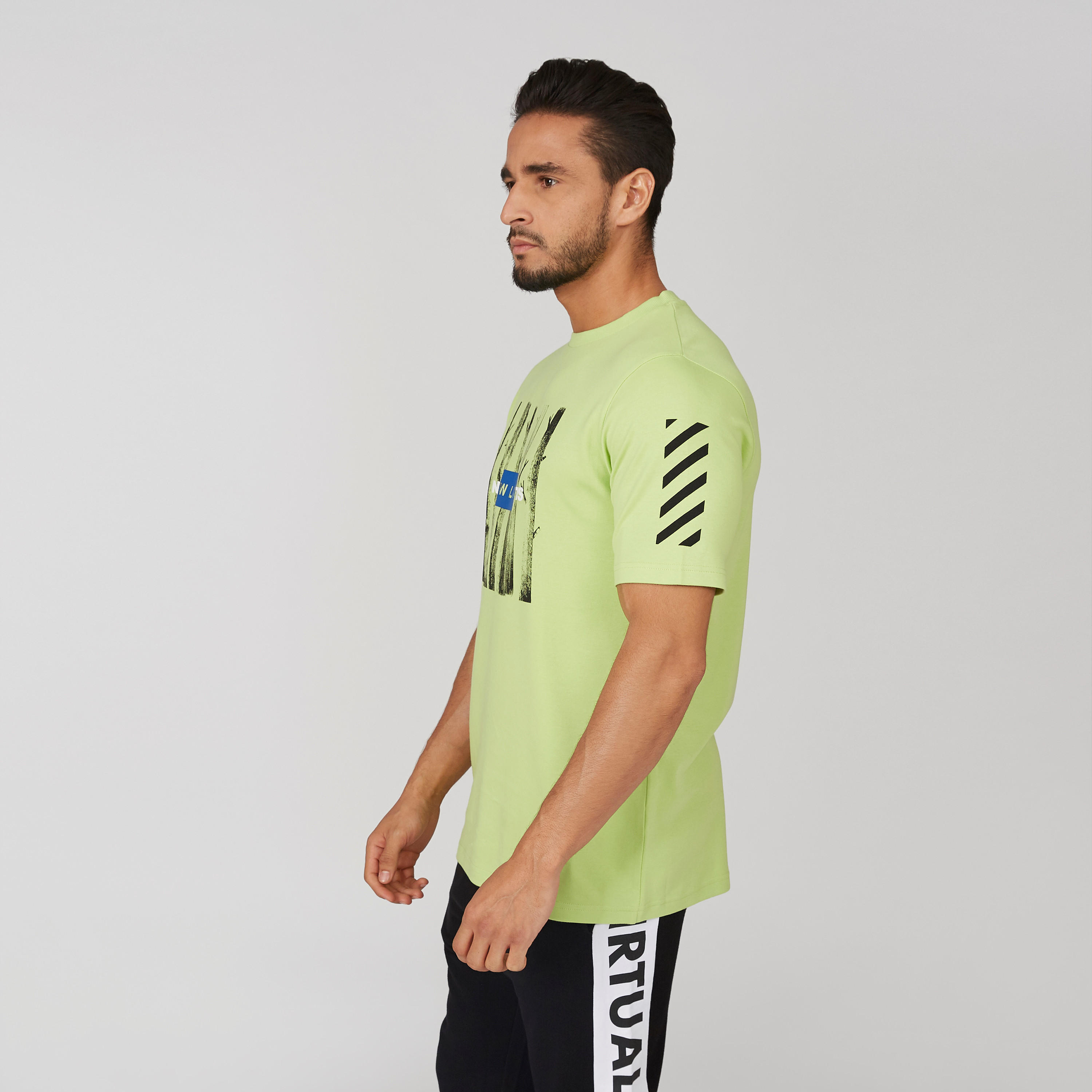 تيشيرت بياقة مستديرة وأكمام قصيرة وطبعات-men-clothing-tshirtsandpolos-tshirts-image-5