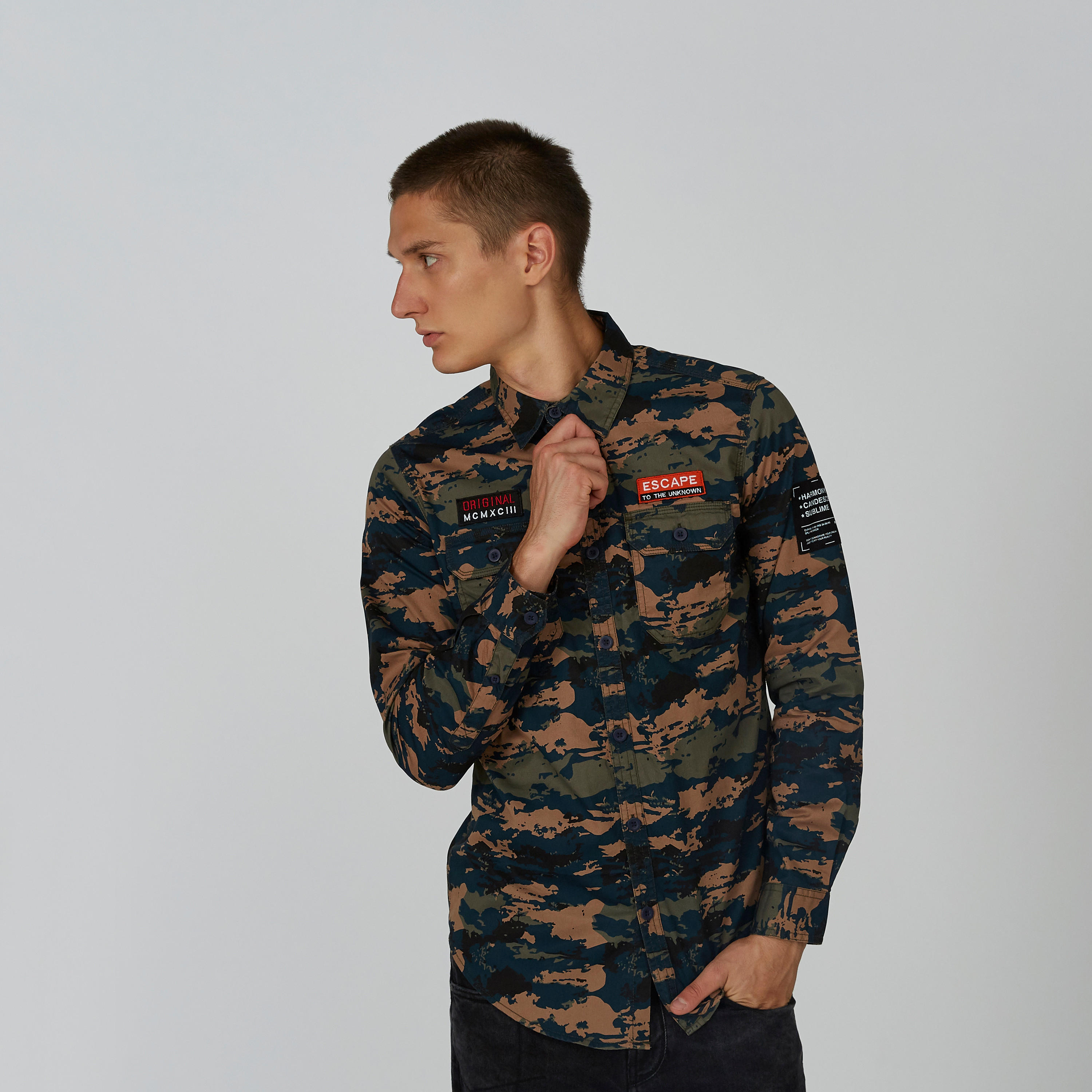 Camouflage Printed Shirt with Long Sleeves and Spread Collar-men-clothing-shirts-image-6