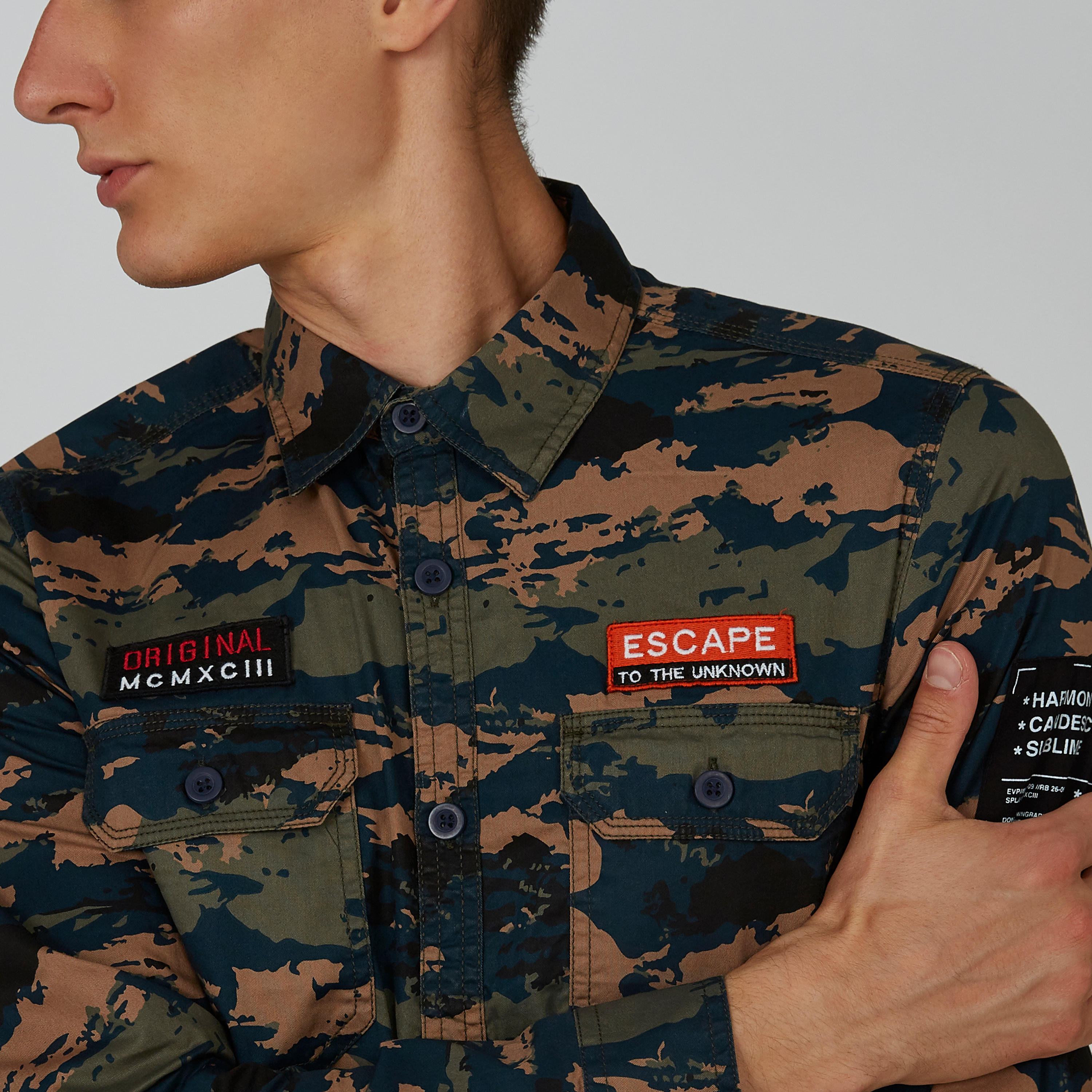 Camouflage Printed Shirt with Long Sleeves and Spread Collar-men-clothing-shirts-image-10